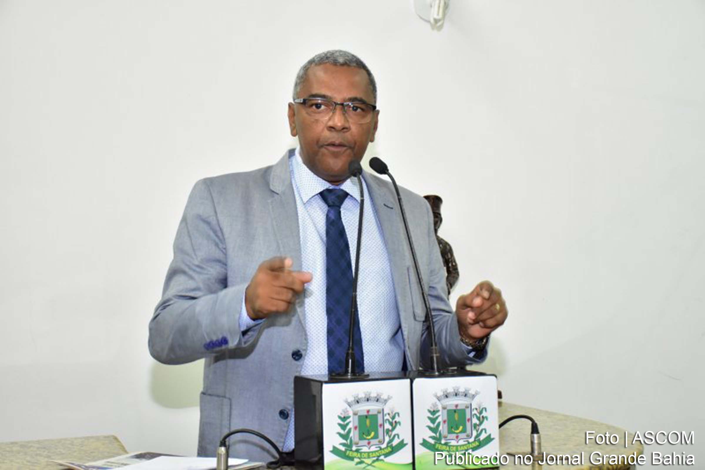 Isaías dos Santos (Isaías de Diogo): quero dizer que o líder do governo está impedindo a gente de falar com Colbert. Vai chegar o momento que a gente não vai poder participar de inaugurações.