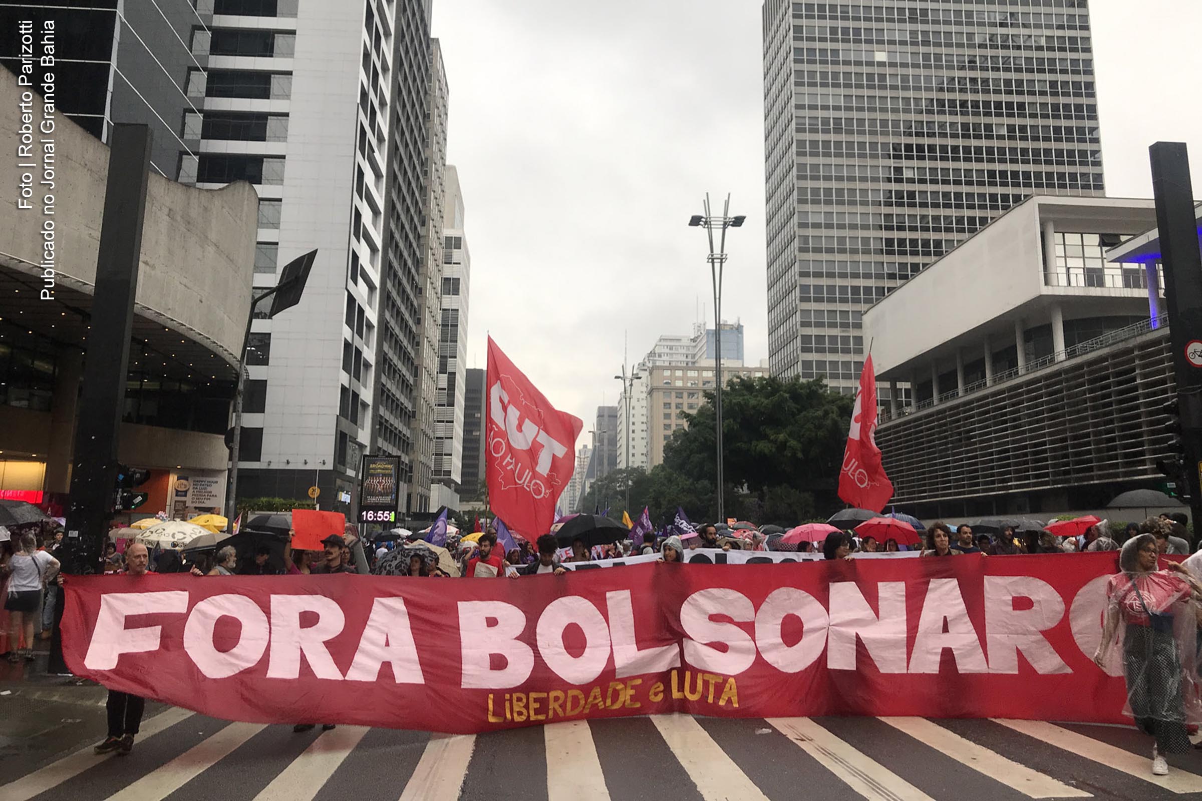 Manifestação na avenida Paulista em comemoração da edição 2020 do ‘Dia Internacional da Mulher’ são marcadas por protestos por direitos sociais e contra Desgoverno Bolsonaro.