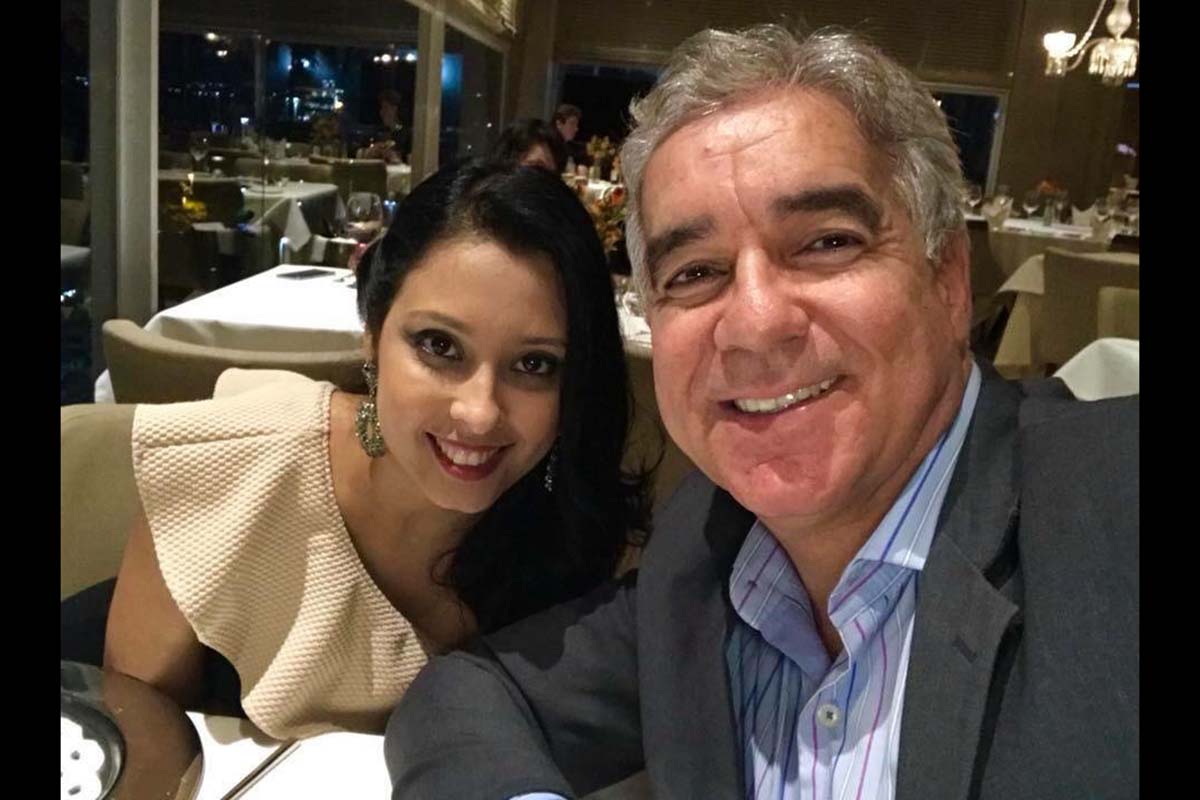 Em data aniversária ontem, o deputado federal Zé Neto, comemorou em isolamento social ao lado de sua esposa Naiana.