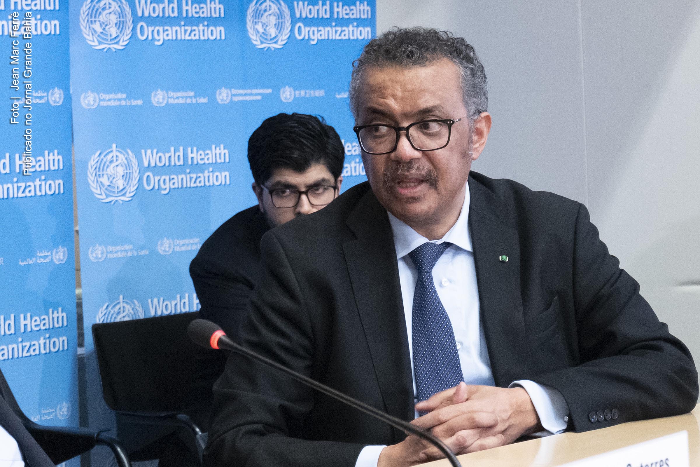 Chefe da OMS contraria presidente Jair Bolsonaro e diz que informais precisam de ajuda para cumprir isolamento