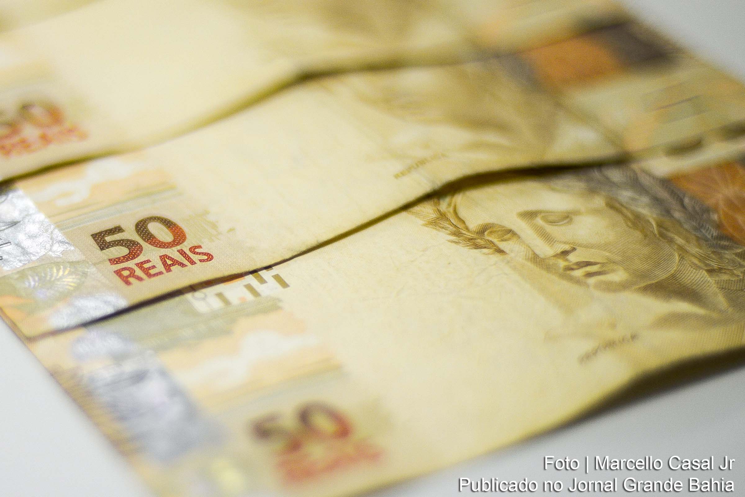 Ajuda emergencial não pode ser debitada para quitar dívidas, diz Caixa.