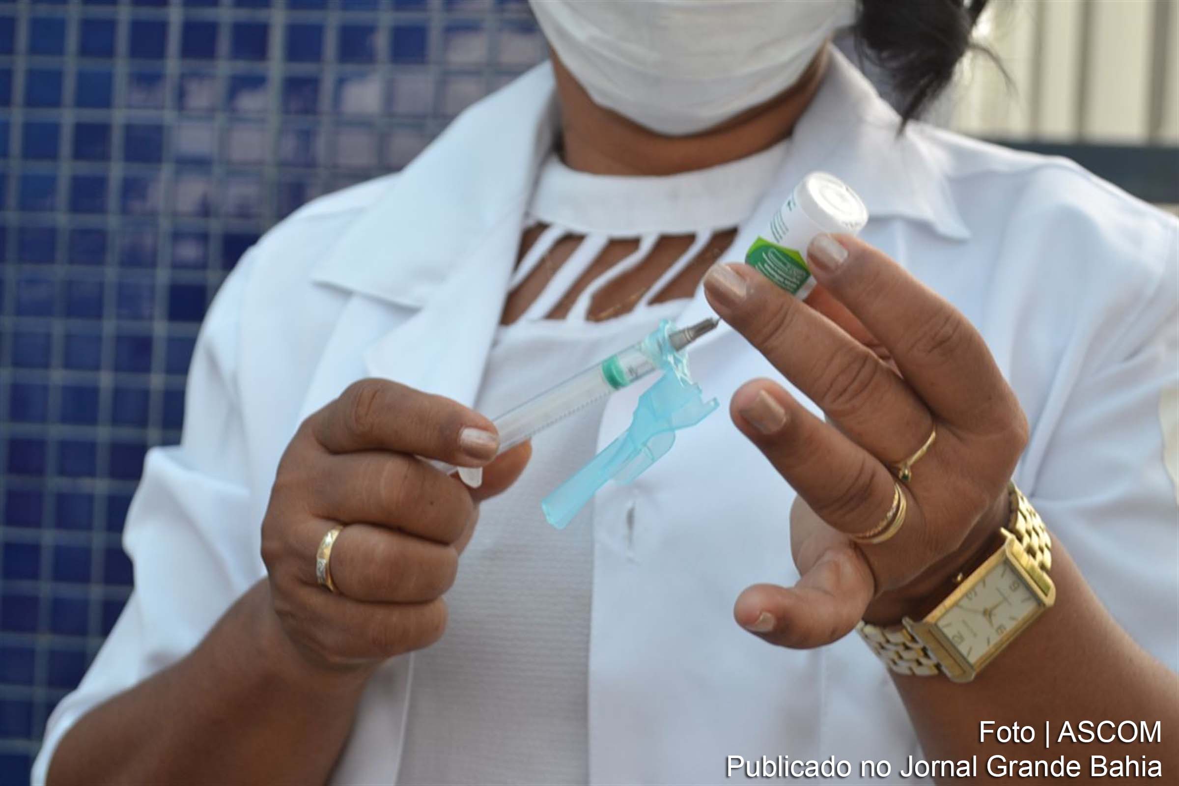 Esses profissionais podem ser vacinados até o dia 15 de abril, quando encerra a primeira fase da campanha nacional de vacinação contra influenza.