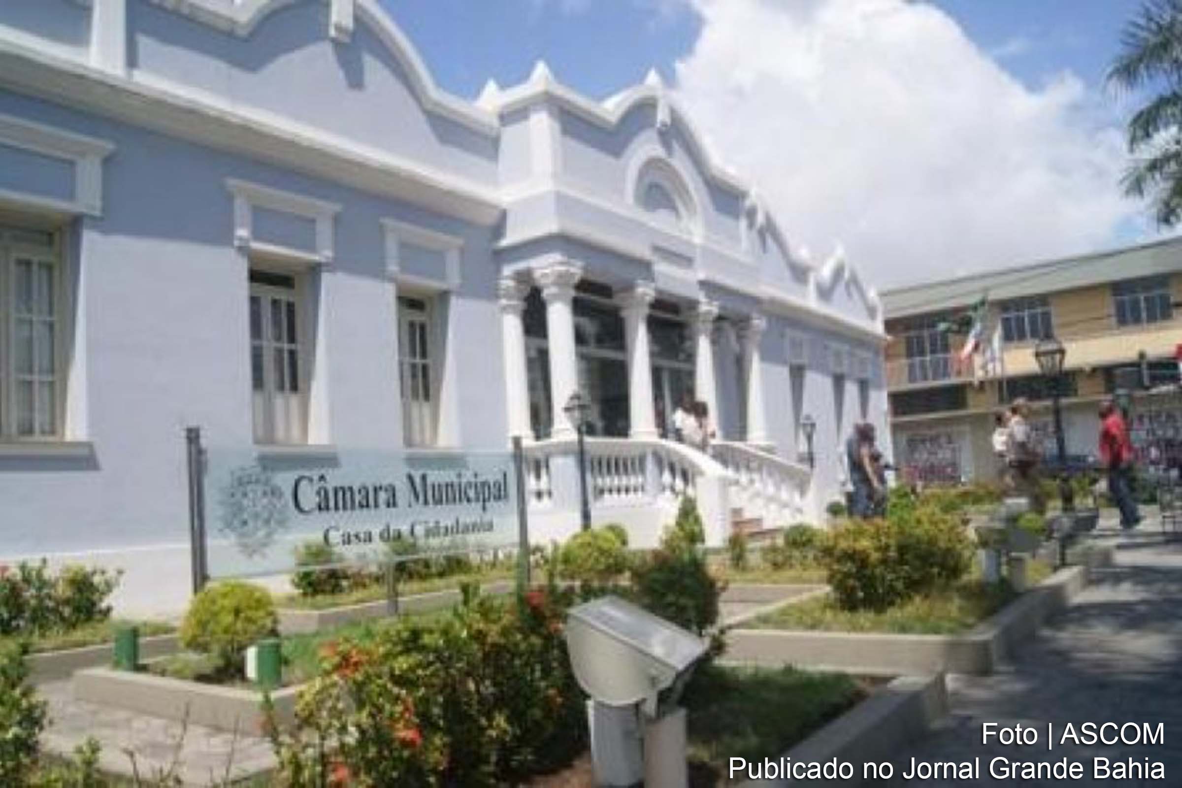 Fachada da Câmara Municipal de Feira de Santana.