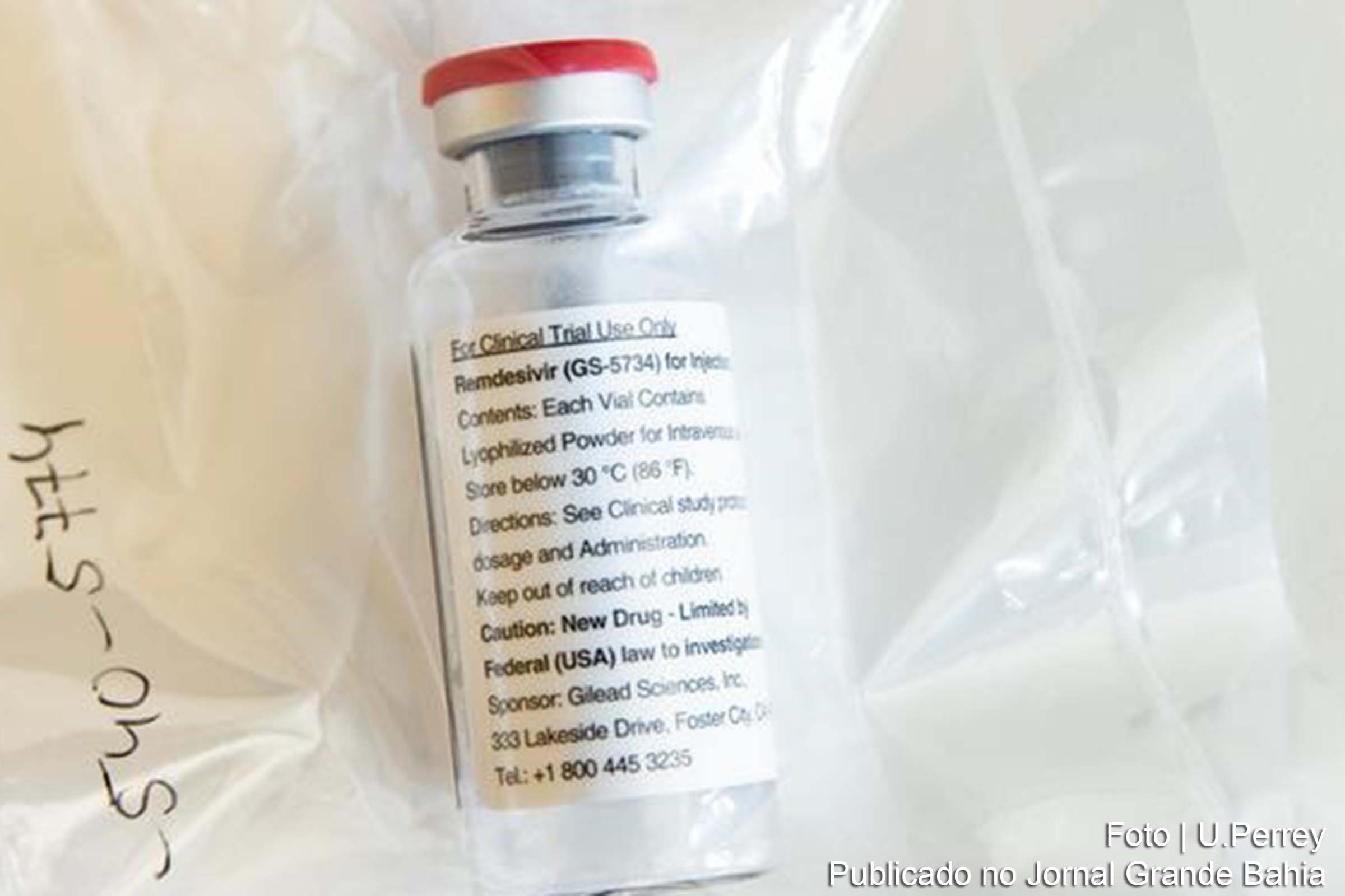 O antiviral Remdesivir, que demostrou eficácia no alívio de sintomas da covid-19.