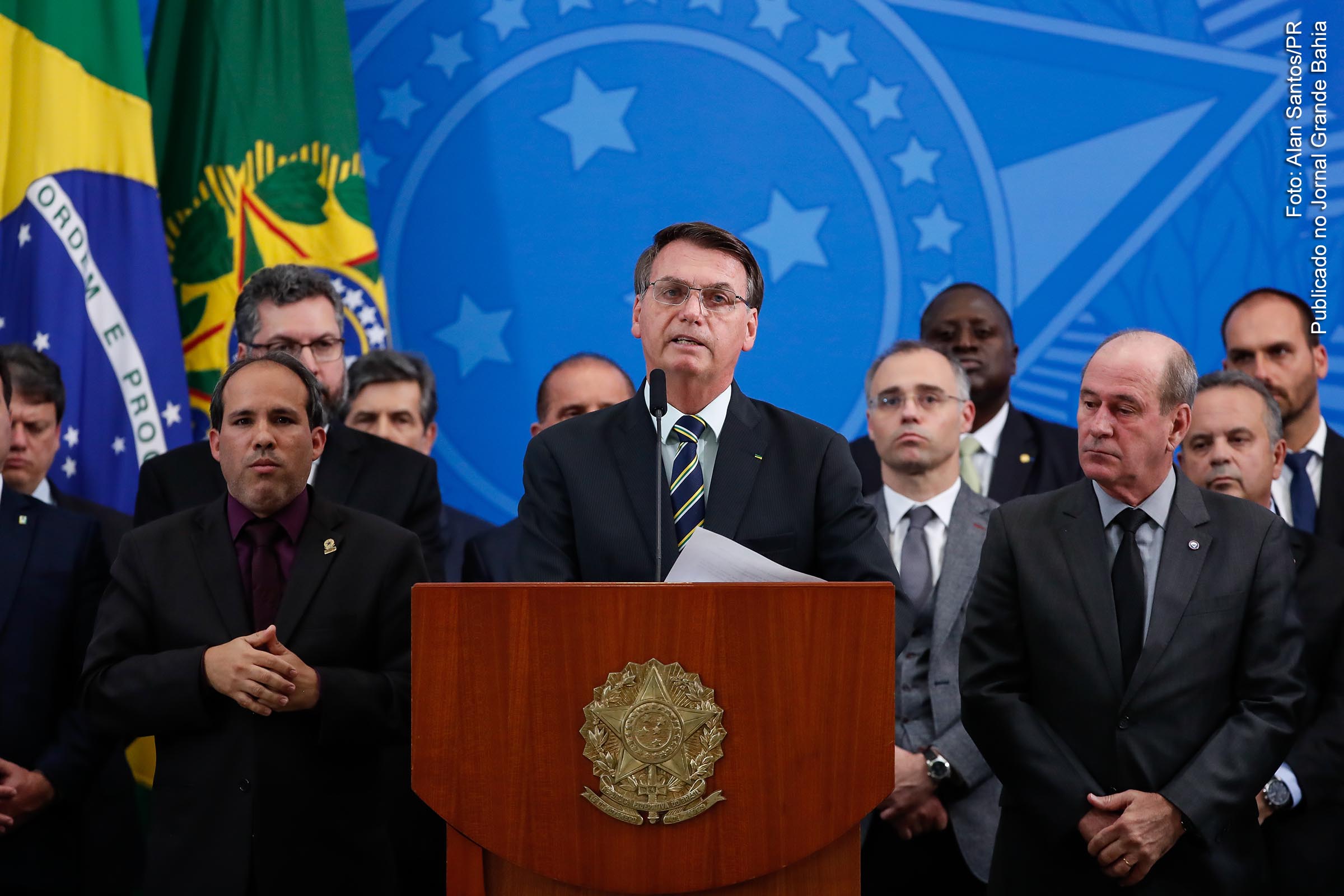 Presidente Jair Bolsonaro faz pronunciamento no Palácio do Planalto e ataca ex-ministro Sérgio Moro, dizendo que ele tem projeto de poder pessoal.