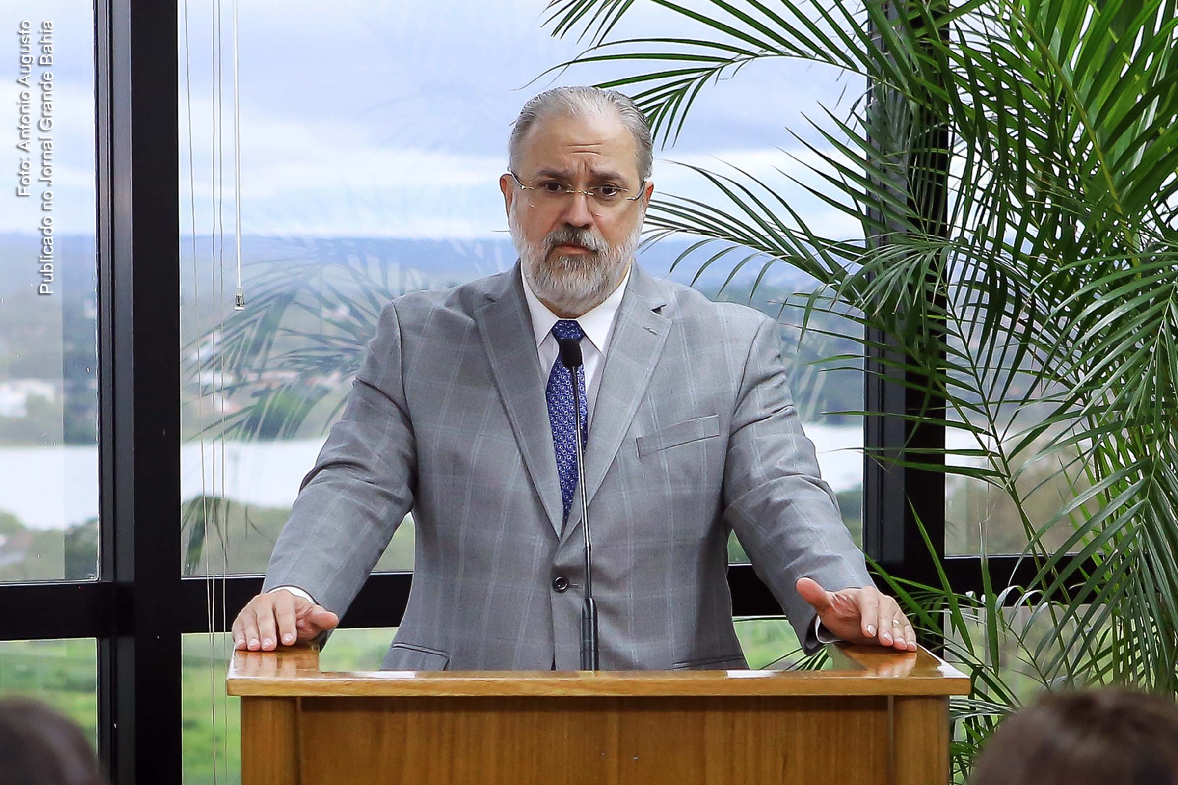 Augusto Aras, procurador-geral da República, participou de seminário sobre liberdade de imprensa e defendeu a responsabilização de quem abusa do direito de informar.