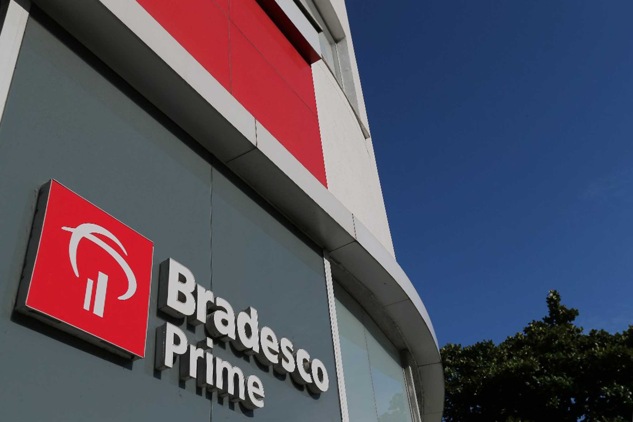 Banco Bradesco prevê aumento da inadimplência;