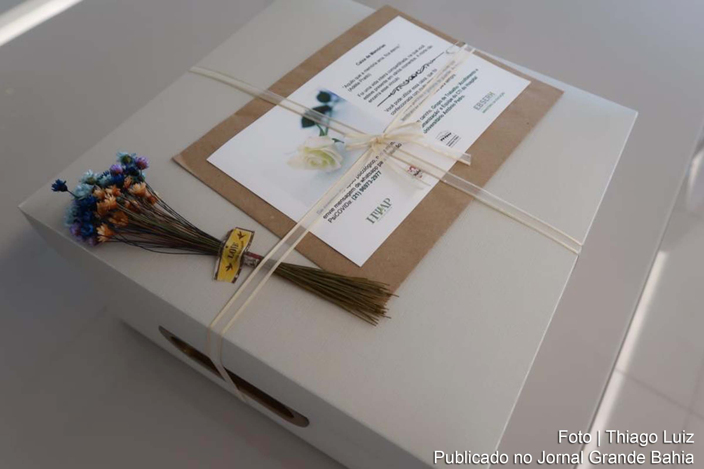 Hospital cria Caixa de Memórias com pertences de vítimas da covid-19.