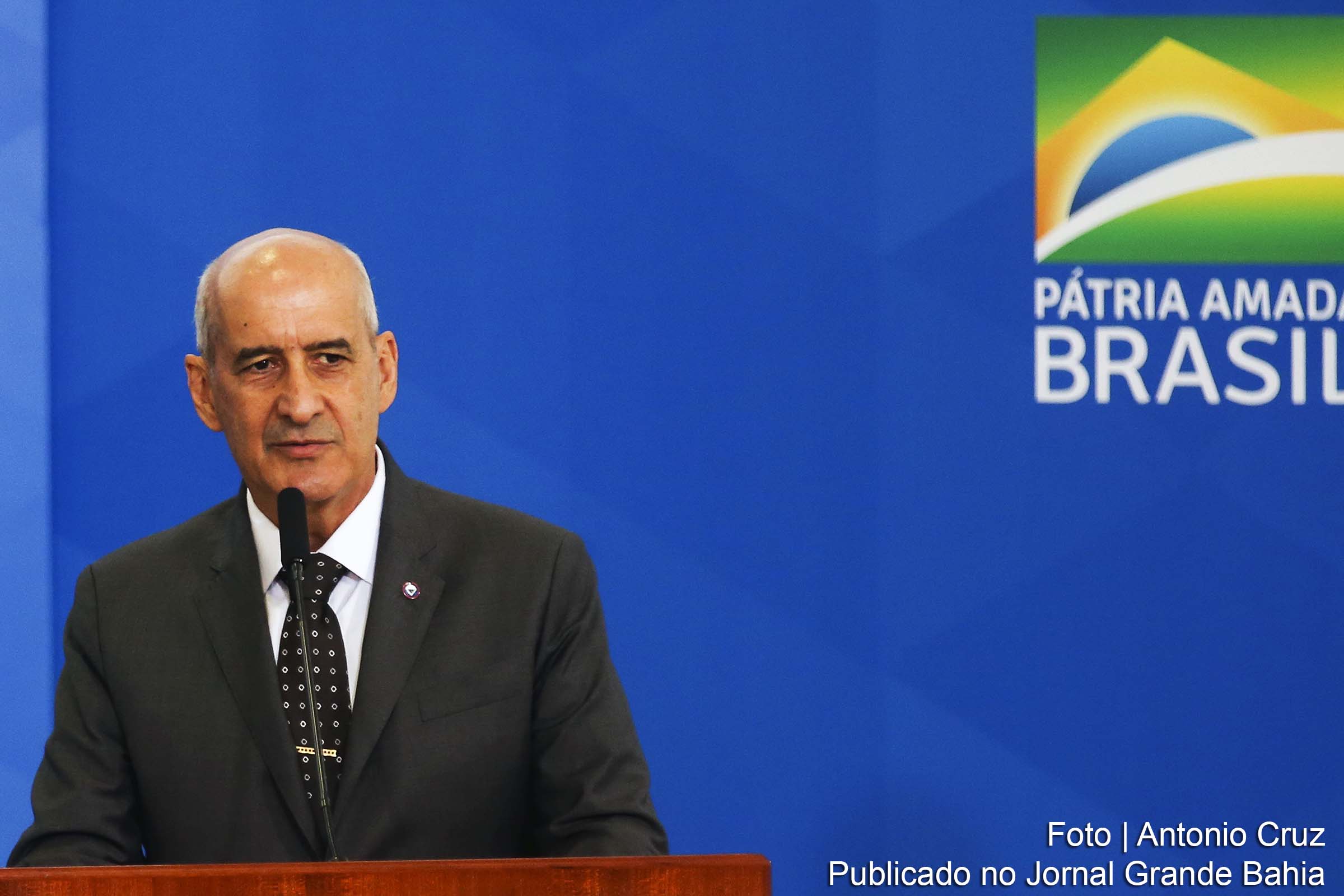 Ministro Luiz Eduardo Ramos diz que não assumirá comando do Exército