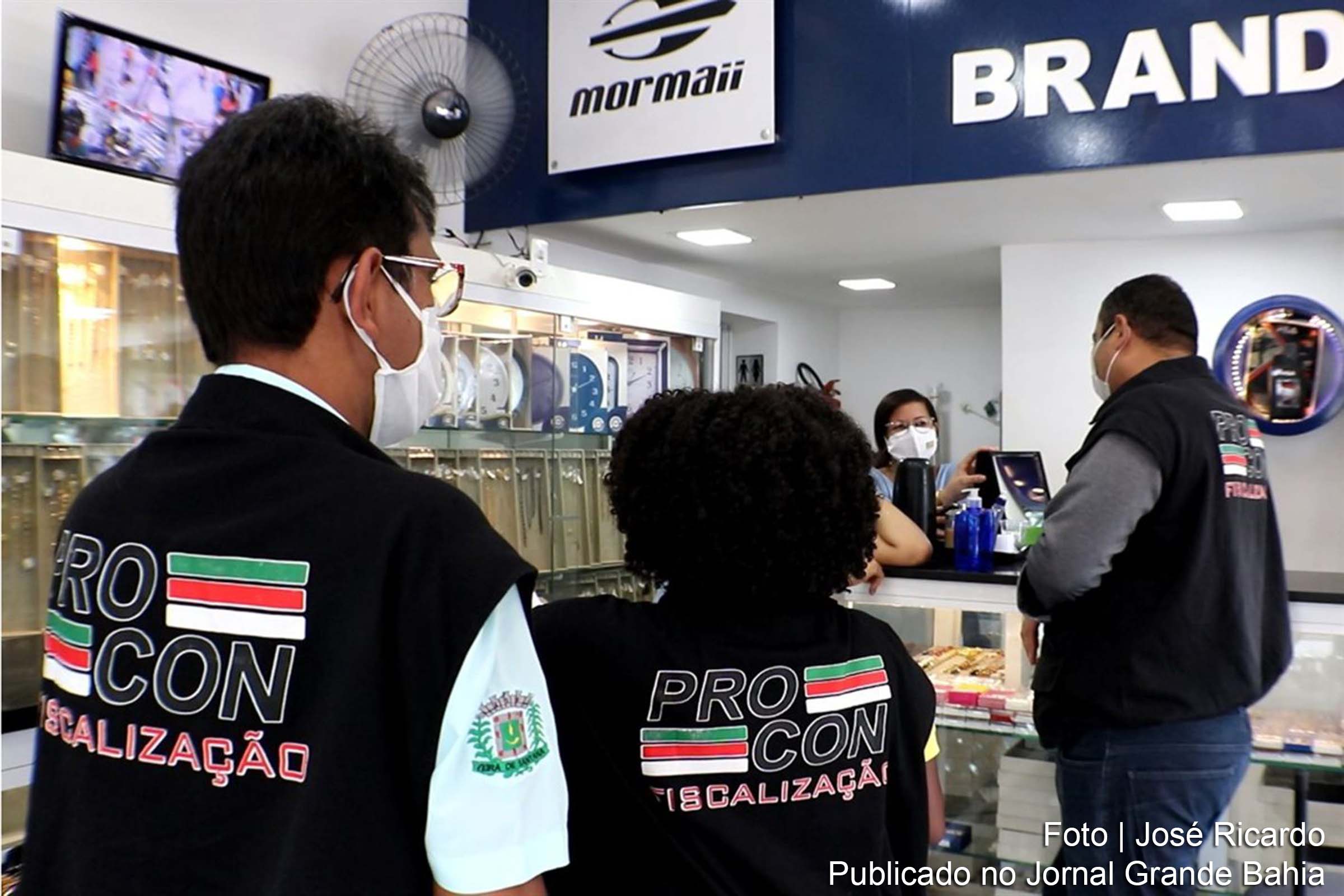 Diferente dos outros anos, além de ficarem atentos com os preços e qualidade dos produtos, os consumidores devem redobrar os cuidados para evitar a contaminação por conta do novo coronavírus.