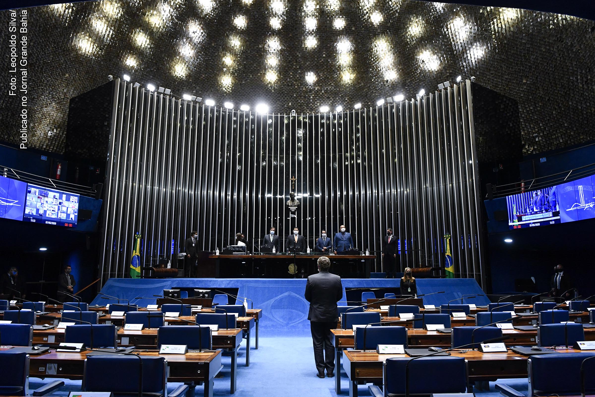 Plenário do Senado Federal durante sessão solene (remota) do Congresso Nacional destinada à promulgação da Emenda Constitucional nº 106 de 2020, que "institui regime extraordinário fiscal, financeiro e de contratações para enfrentamento de calamidade pública nacional decorrente de pandemia".