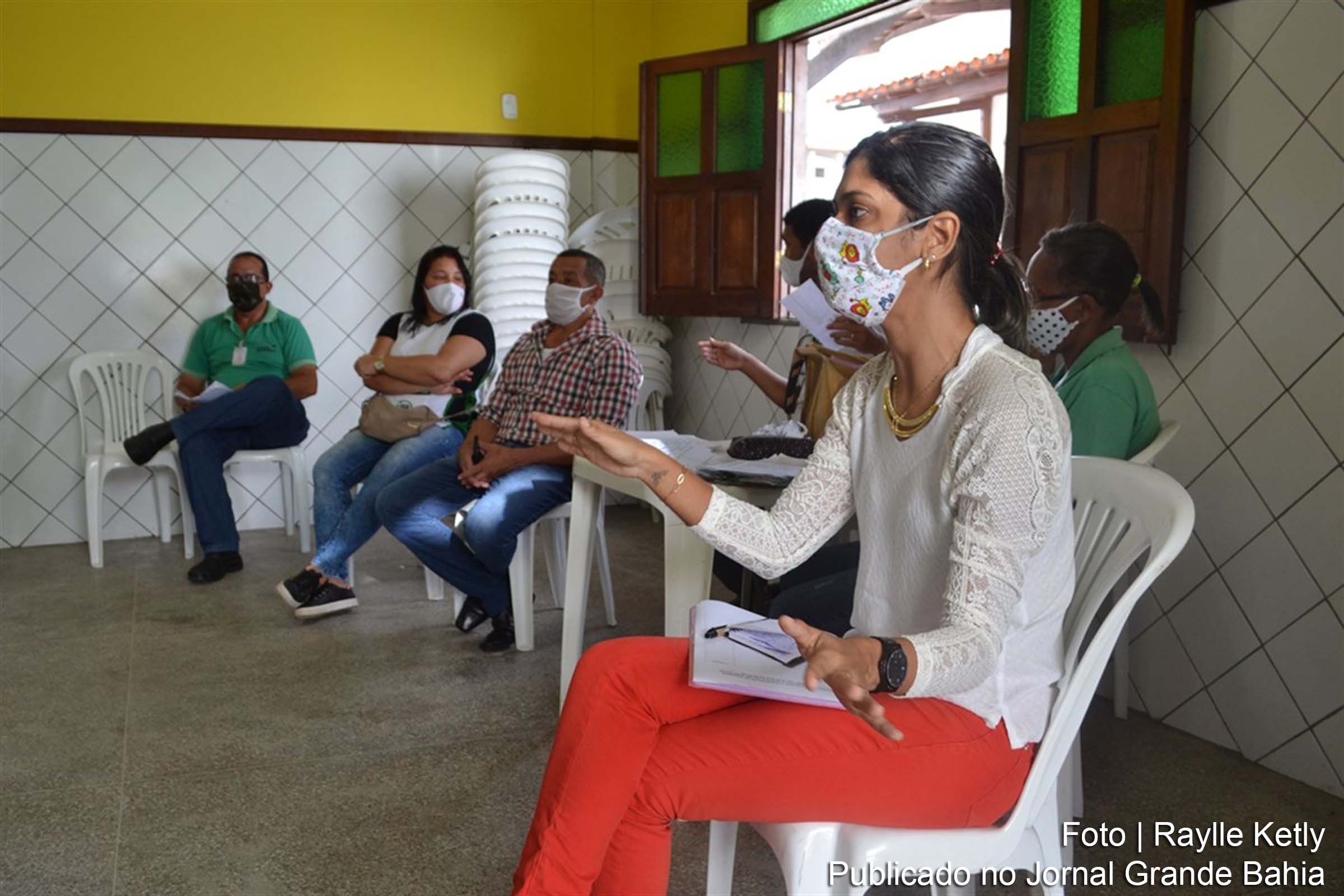 Vigilância Epidemiológica da Prefeitura de Feira de Santana e equipe da Unidade Básica de Saúde Irmã Dulce traçaram estratégias de controle ao mosquito Aedes aegypti.