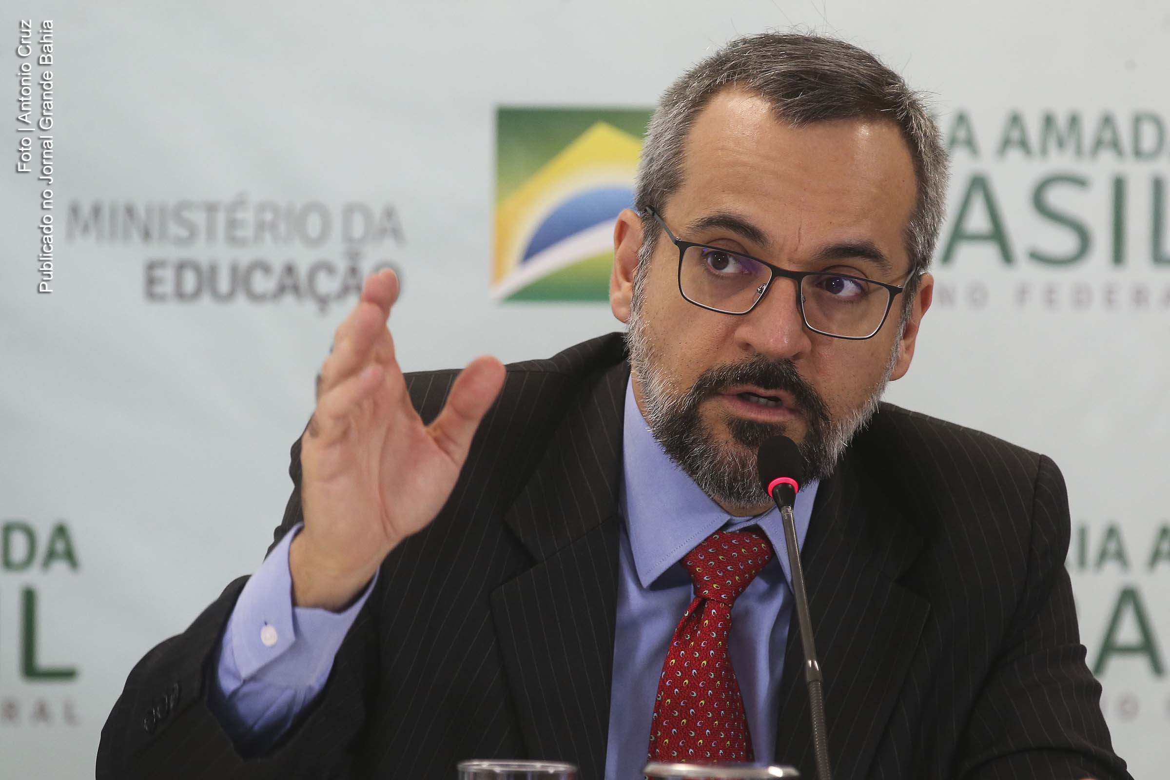 Abraham Weintraub atacou ministros do STF e é investigado no inquérito das Fake News.
