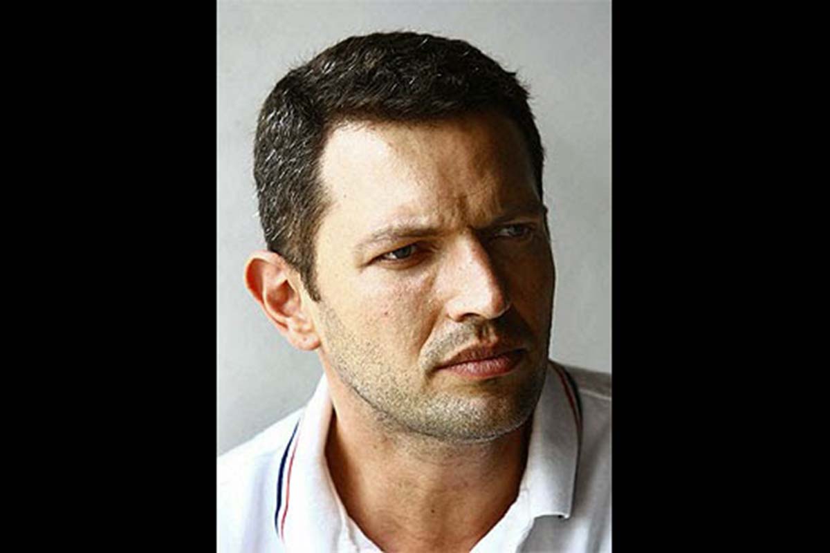 O feirense Cláudio Marcelo Carneiro dos Reis é ilustrador em Hollywood.