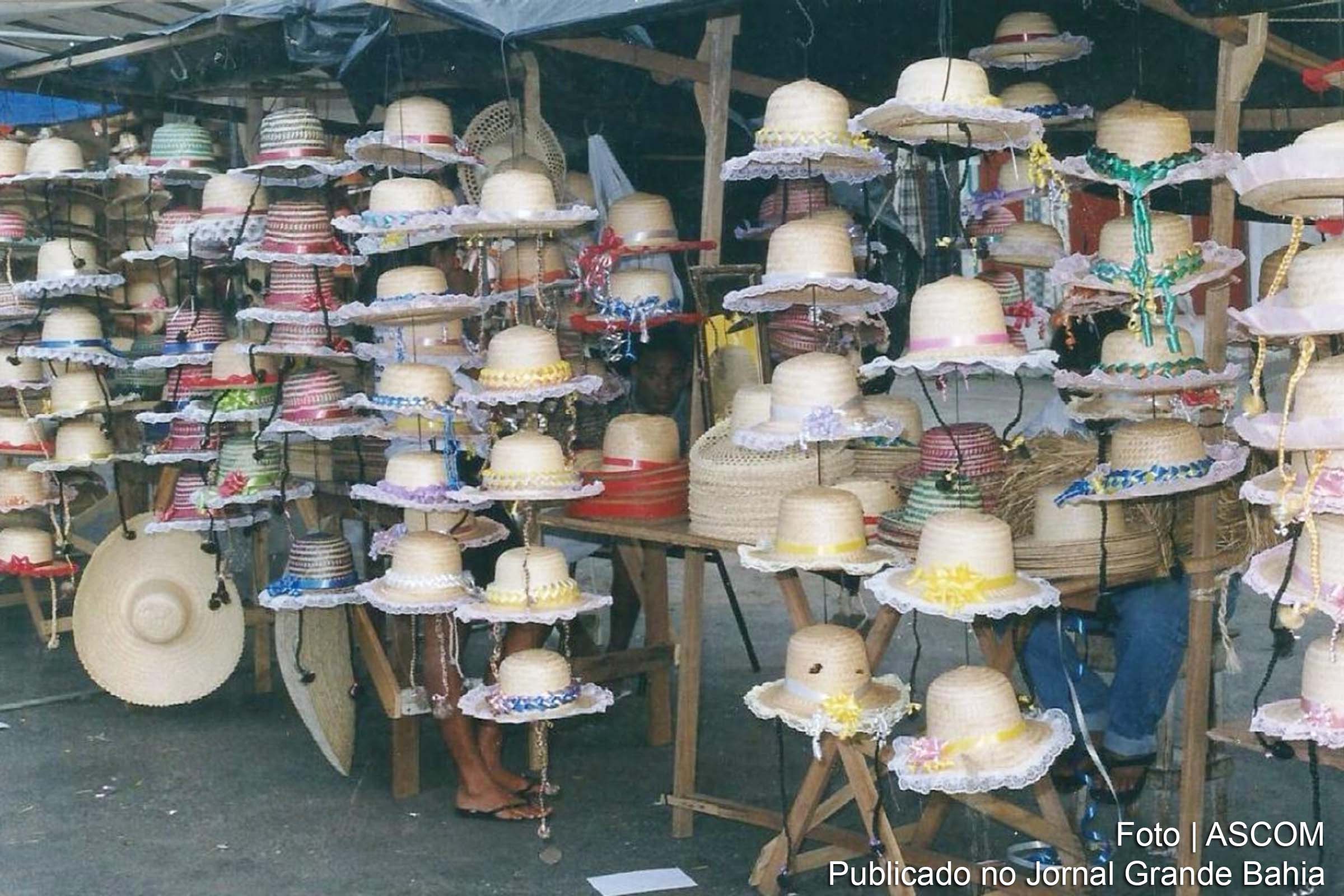 Festejos juninos de Santo Antonio, São João e São Pedro são características culturais de Feira de Santana.