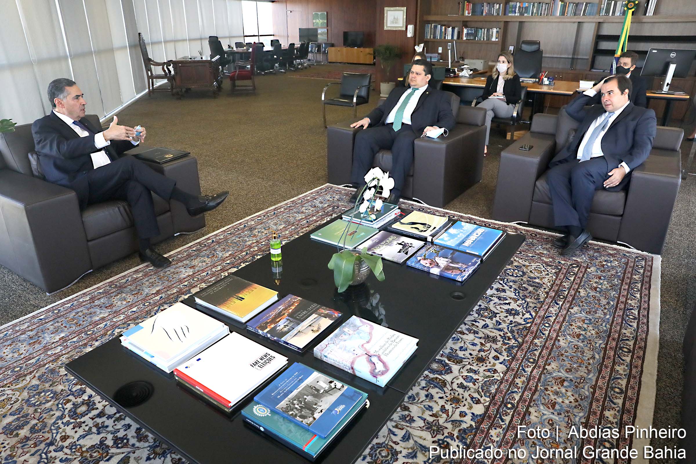 Líderes do Congresso Nacional se reunirão com especialistas que defendem o adiamento das eleições de 2020