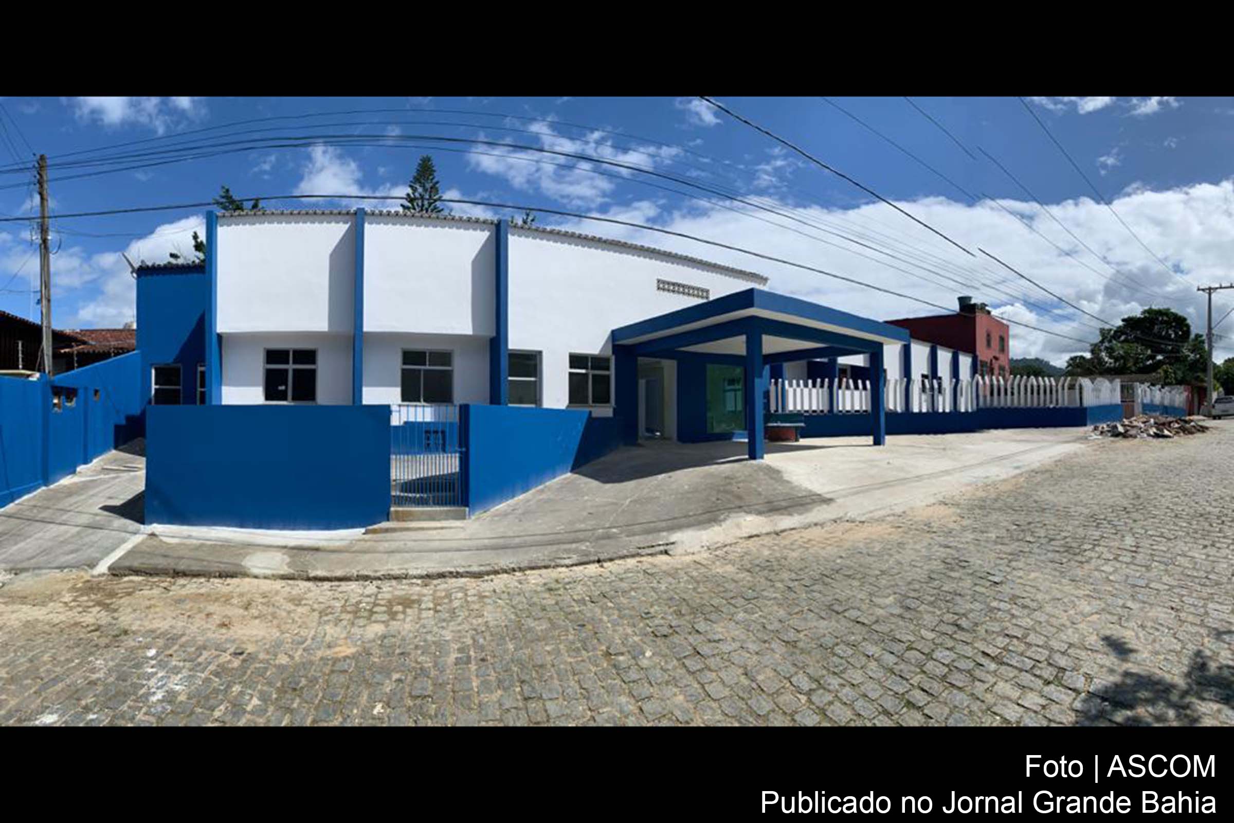 Vista da sede do Hospital Amec. Unidade de saúde fica localizada no município de Camacan.