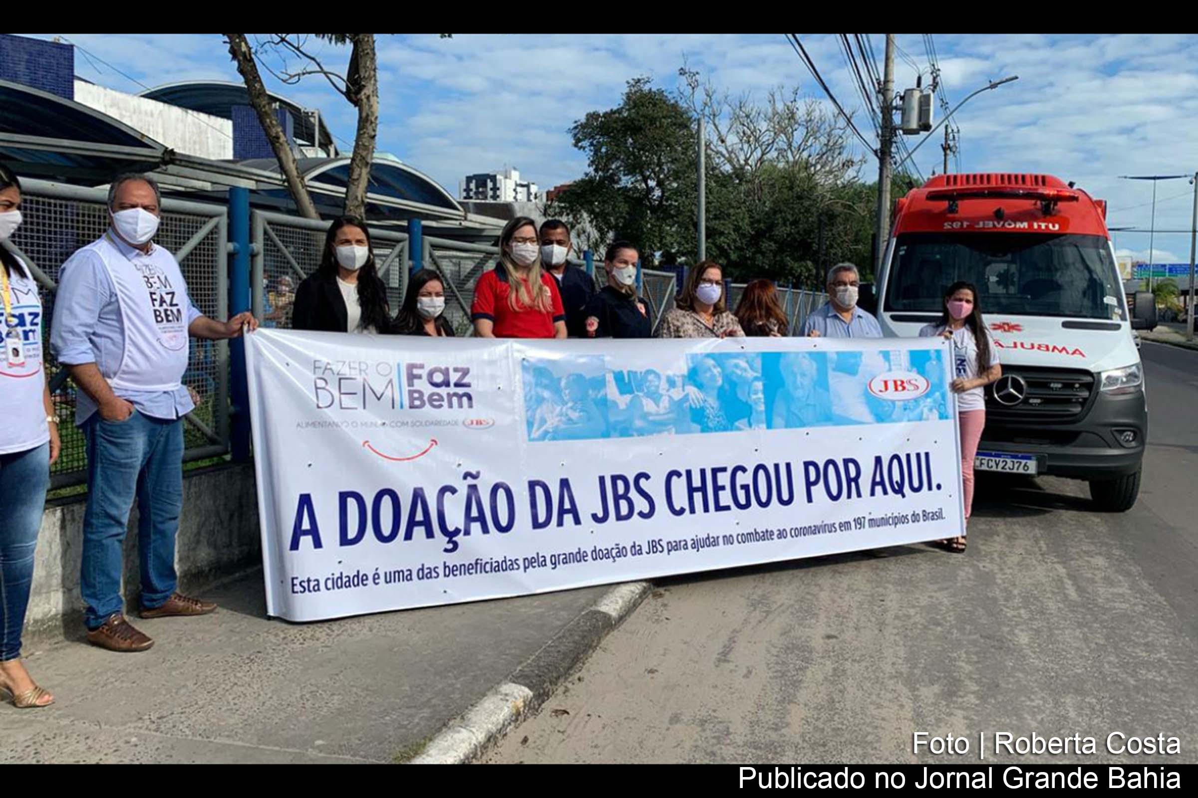 Veículo foi doado à Secretaria Municipal de Saúde pela empresa JBS, como uma das ações do programa 'Fazer o Bem Faz Bem'.