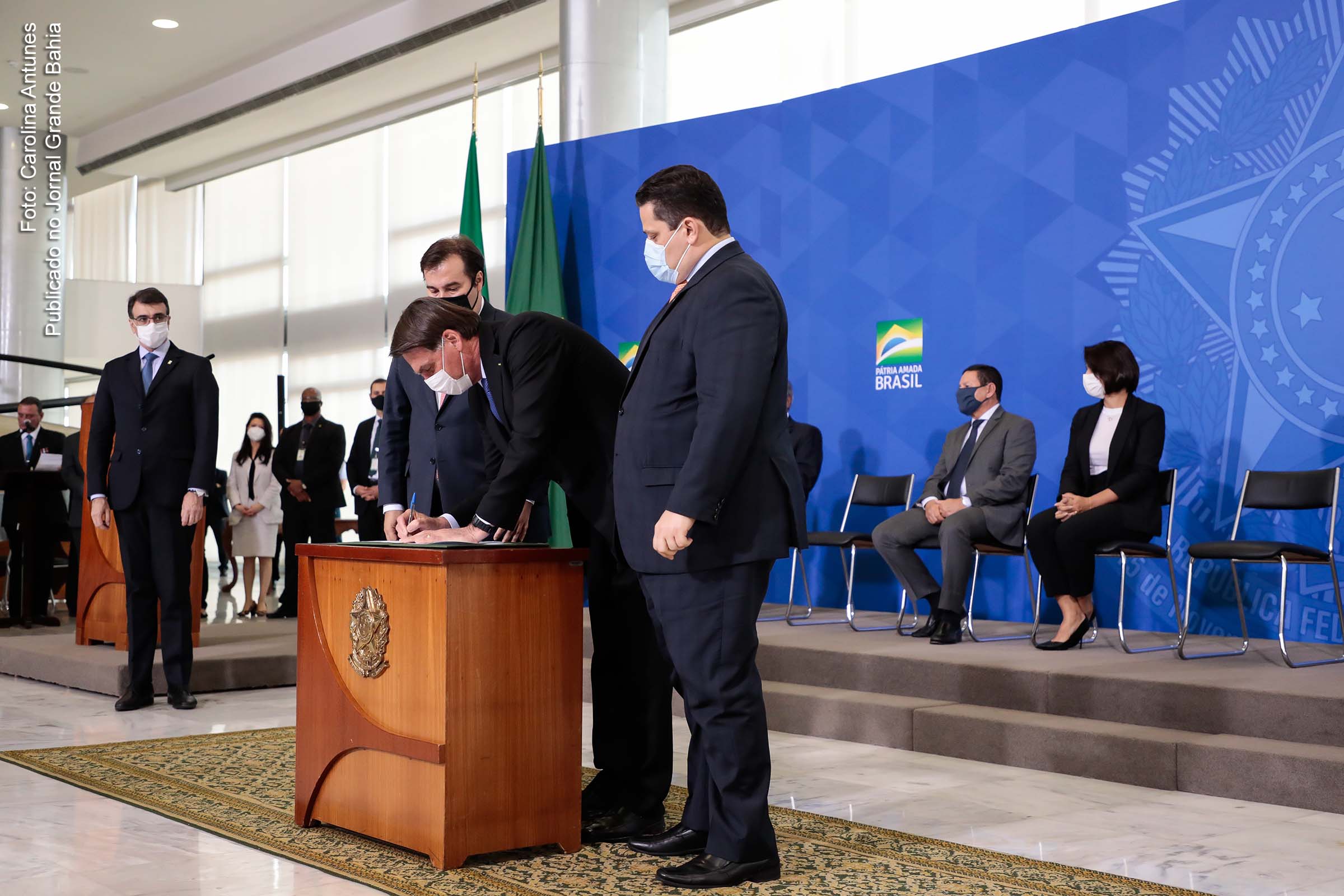 Lei de auxílio financeiro para a cultura na pandemia é sancionada pelo presidente Jair Bolsonaro