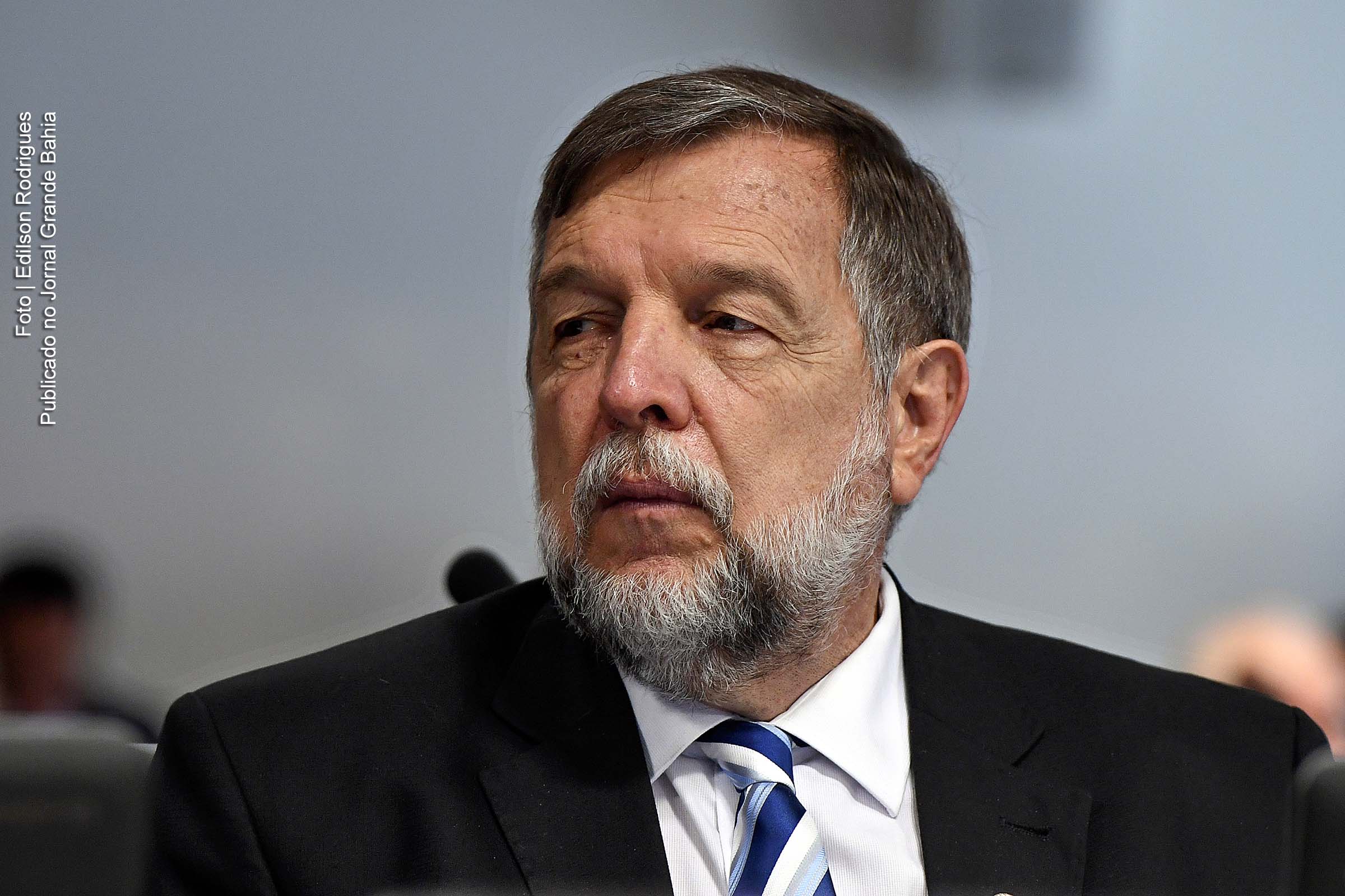 Senadores cobram votação imediata do novo Fundeb