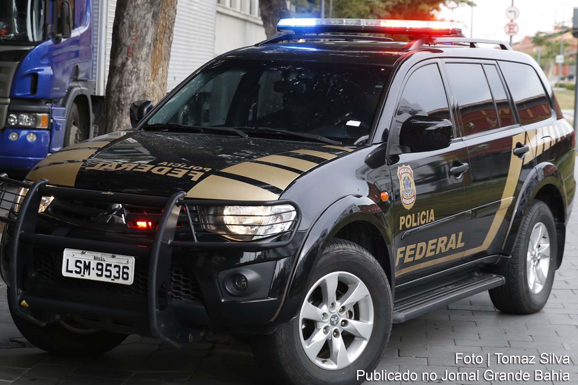 Operação Mercado das Armas cumpre um mandado de prisão preventiva e 25 mandados de busca e apreensão em oito estados brasileiros.