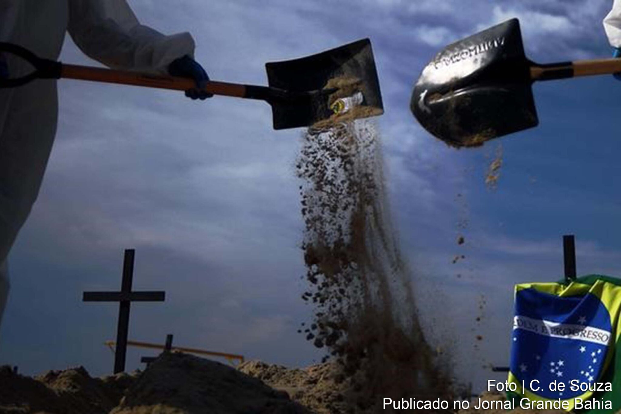 A taxa de mortalidade por grupo de 100 mil habitantes é atualmente de 57,3 no Brasil, segundo o Conass.