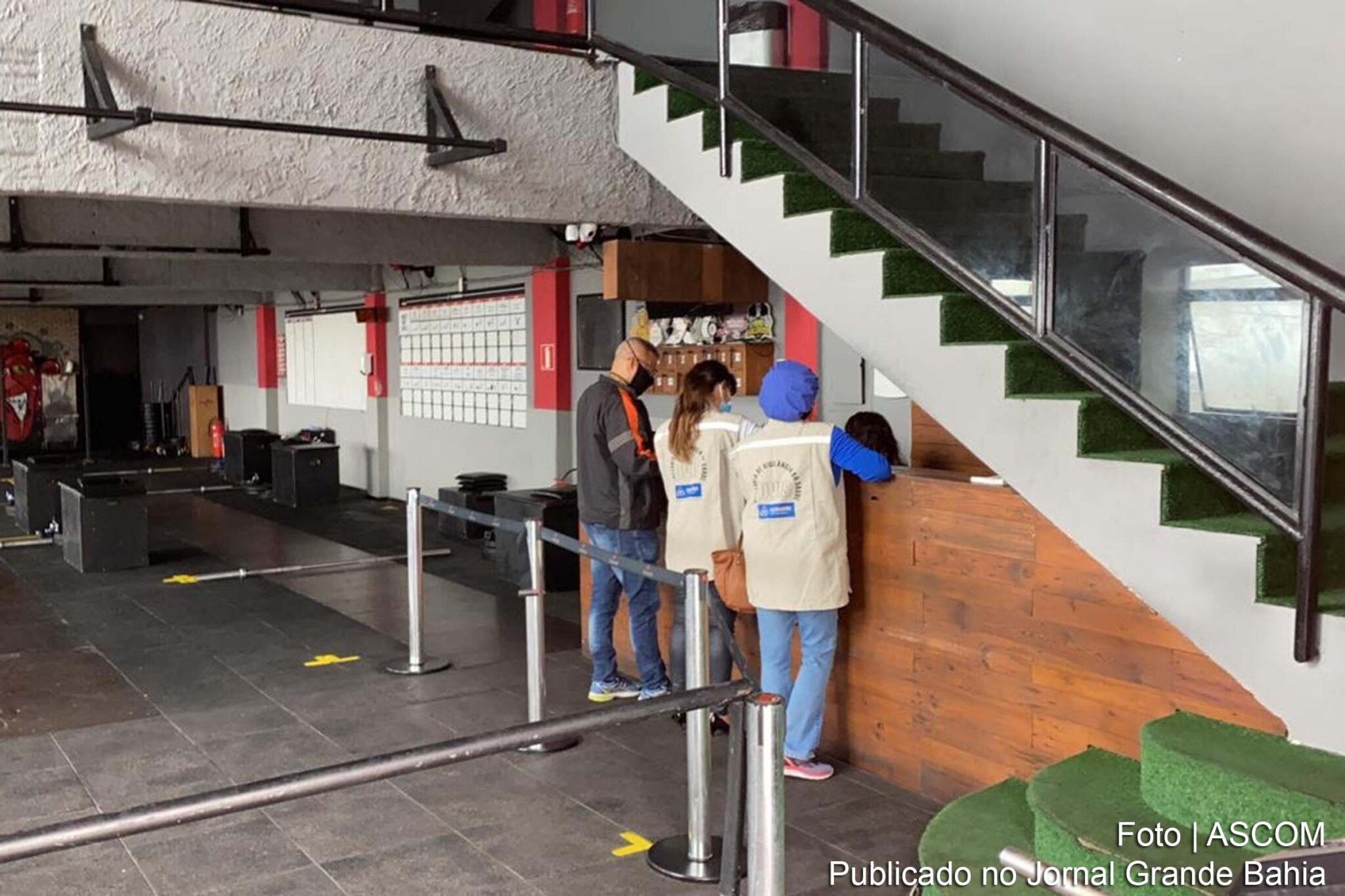 Operação do CREF13 flagra irregularidades em academias de Salvador.