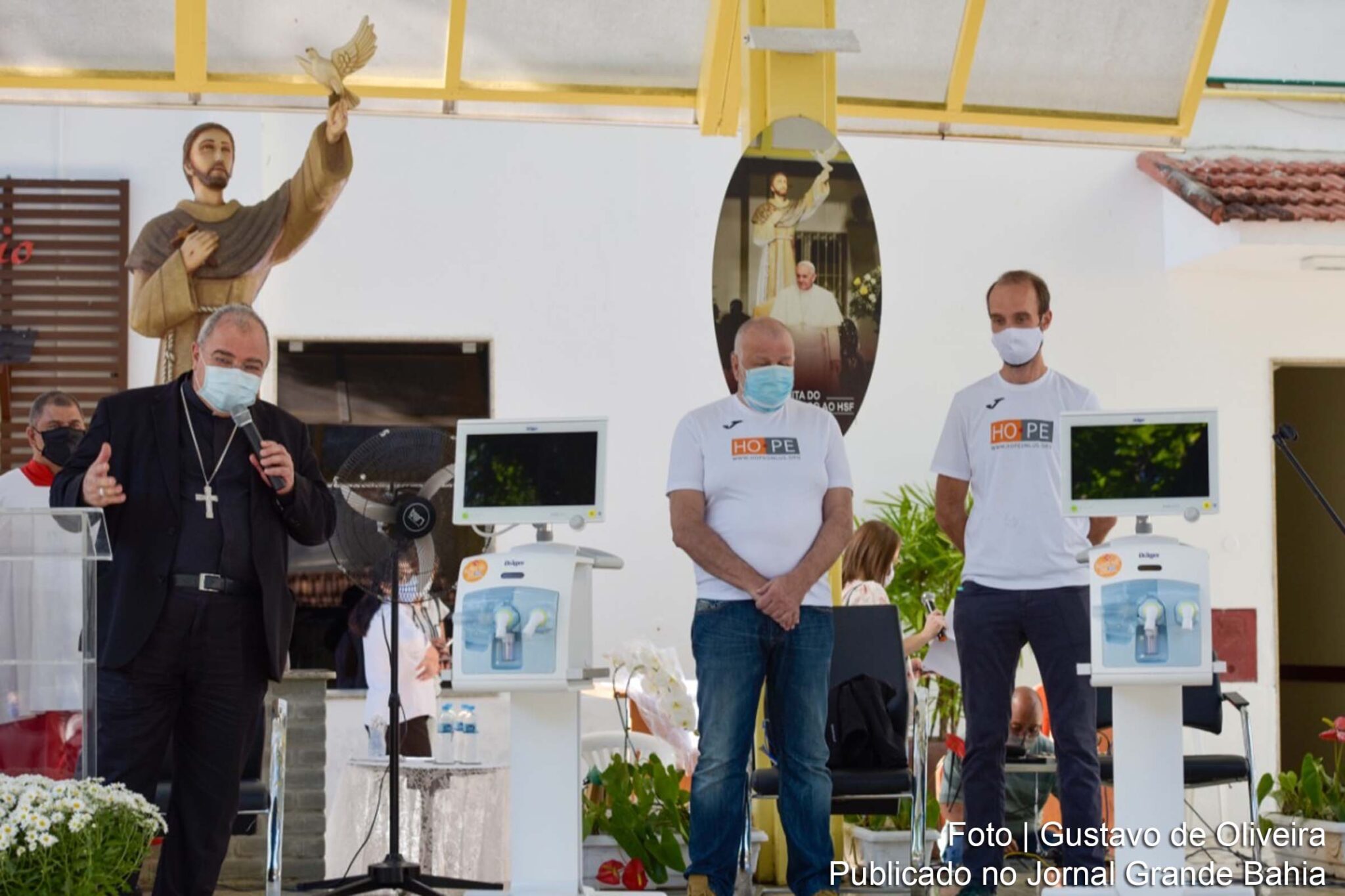 Hospital São Francisco na Providência de Deus (HSF) recebe doação do Papa Francisco.