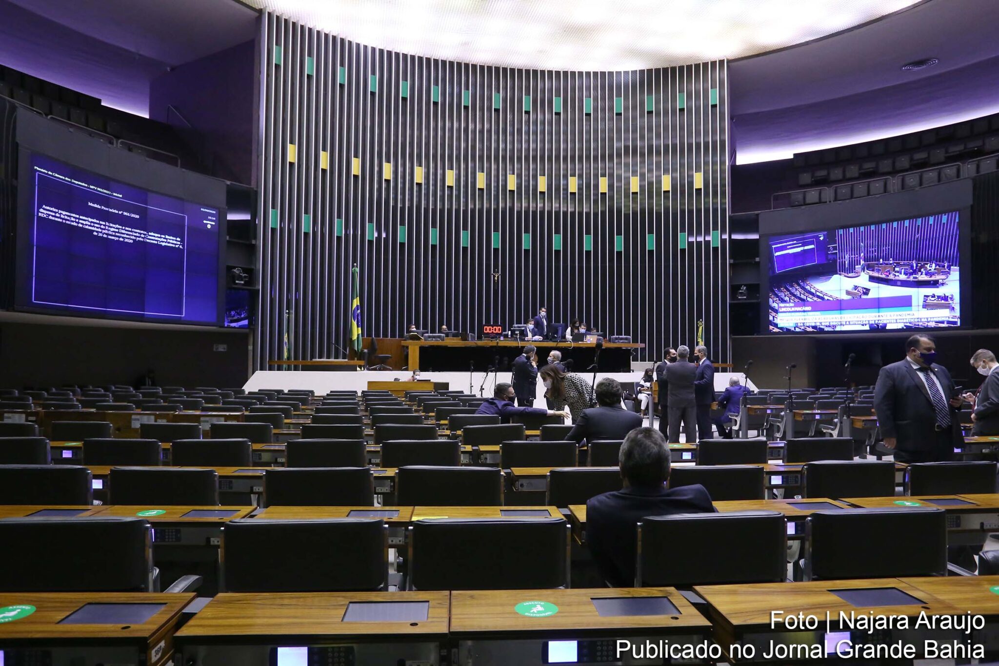 Câmara dos Deputados aprova MP.
