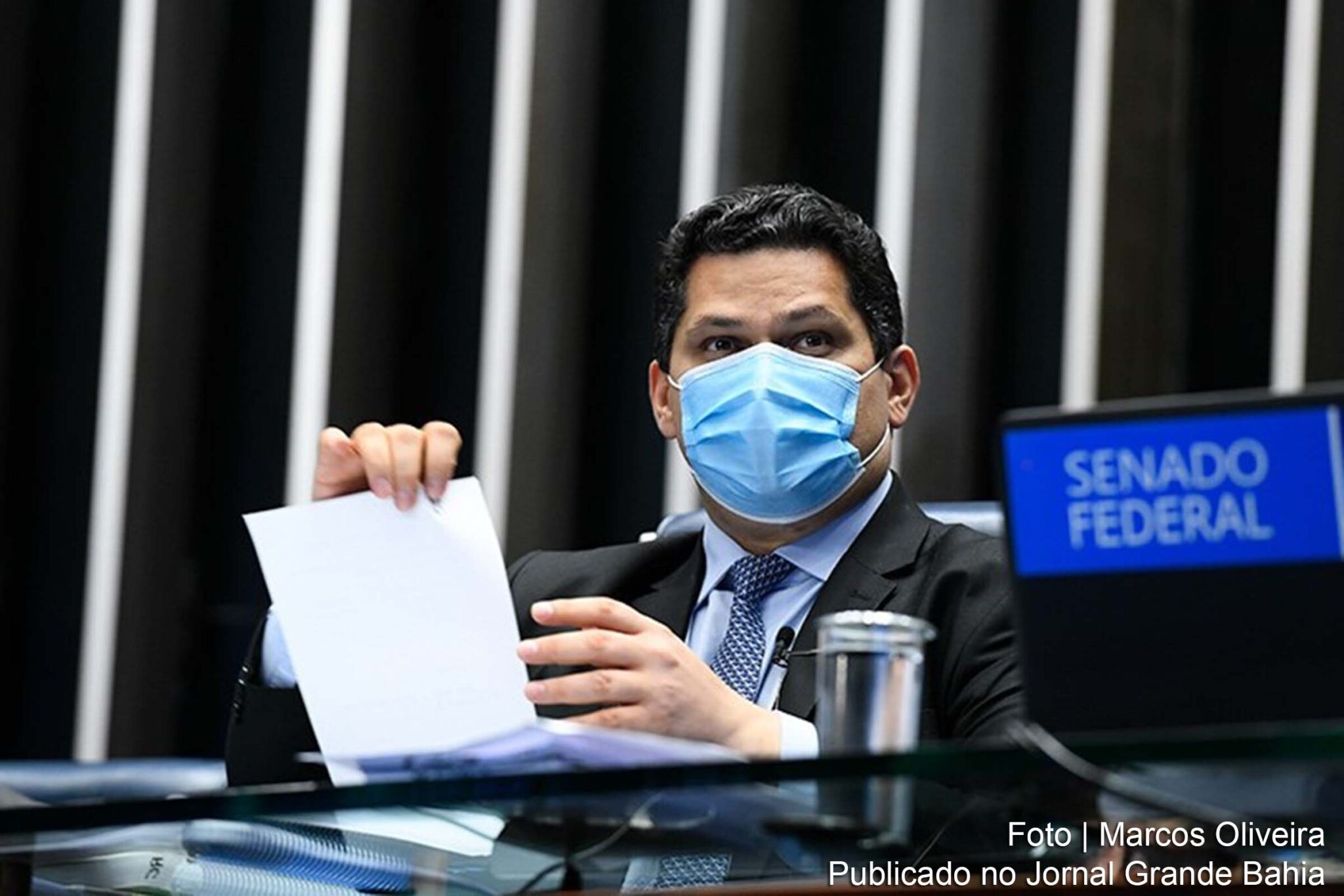 Em nota, Davi Alcolumbre defende a independência do Senado para decidir sobre eleição da Mesa; Em busca de mais poder, político viola Constituição