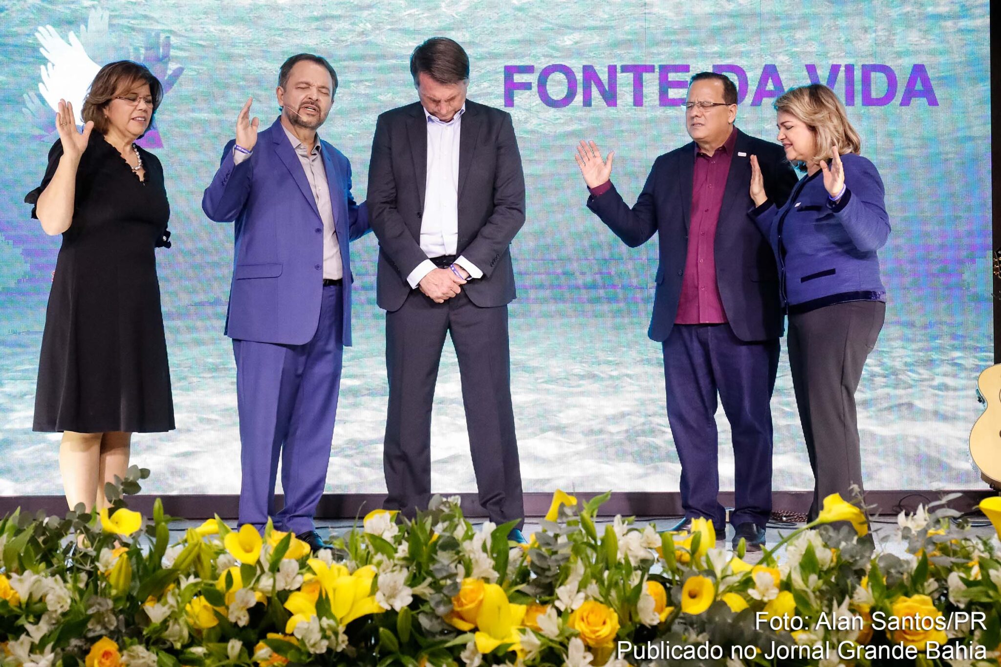Em 4 de agosto de 2019, o presidente Jair Bolsonaro participa de Culto de Celebração pelos 25 anos de fundação da Igreja Fonte da Vida.