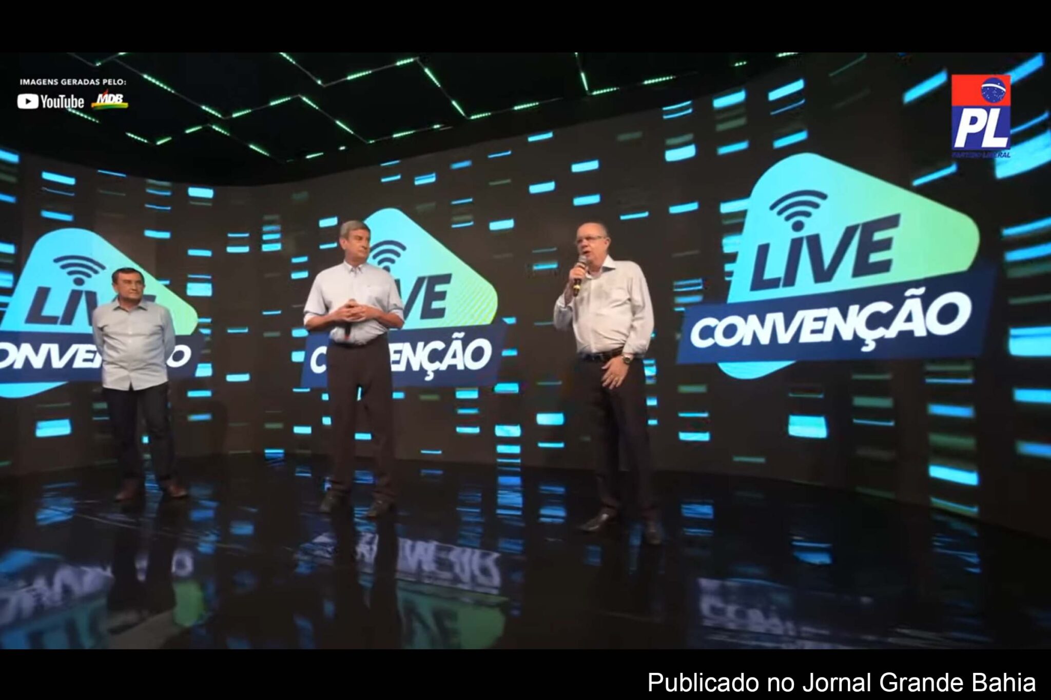 Ex-prefeito José Ronaldo foi o protagonista da Convenção que confirmou Colbert Martins (MDB) e Fernando de Fabinho (DEM) na chapa majoritária para prefeito e vice de Feira de Santana.