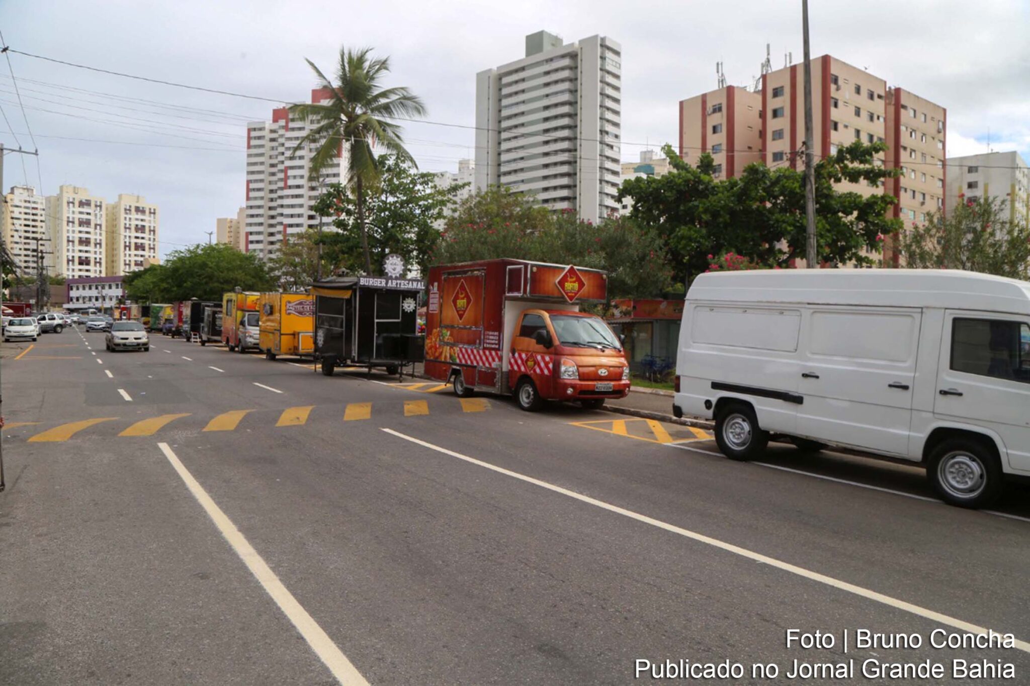 Salvador: Após ordenamento, food trucks retornam ao Imbuí