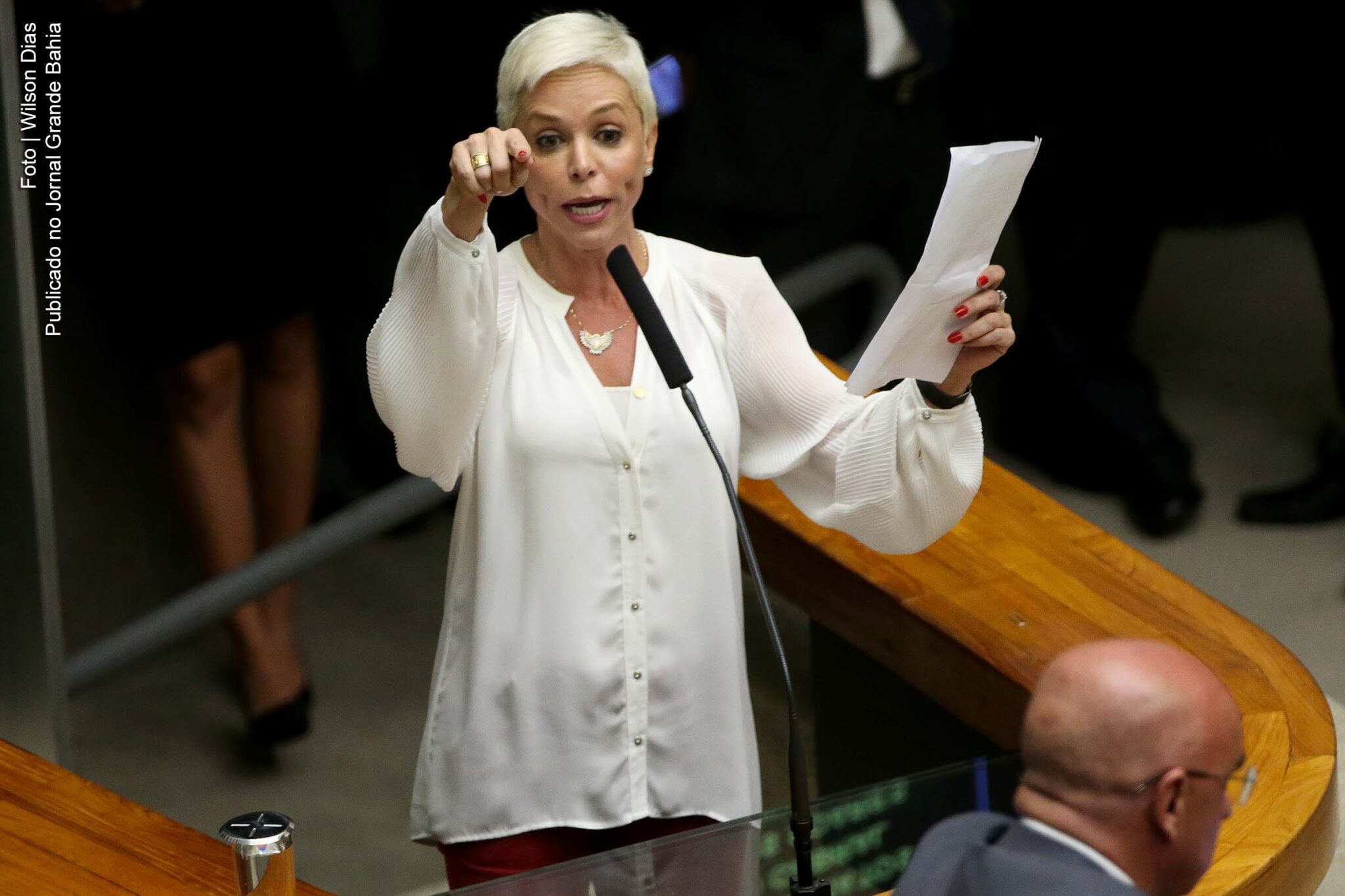 Mandado de prisão foi expedido contra a ex-deputada Cristiane Brasil.