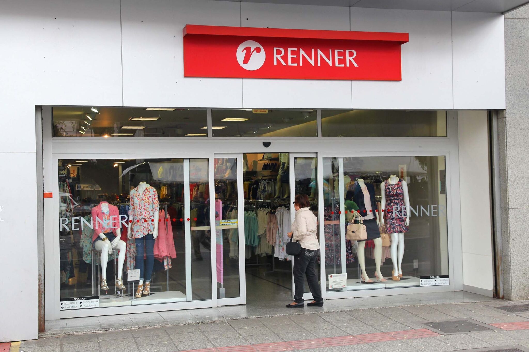 Pandemia afeta negativamente vendas da Lojas Renner.