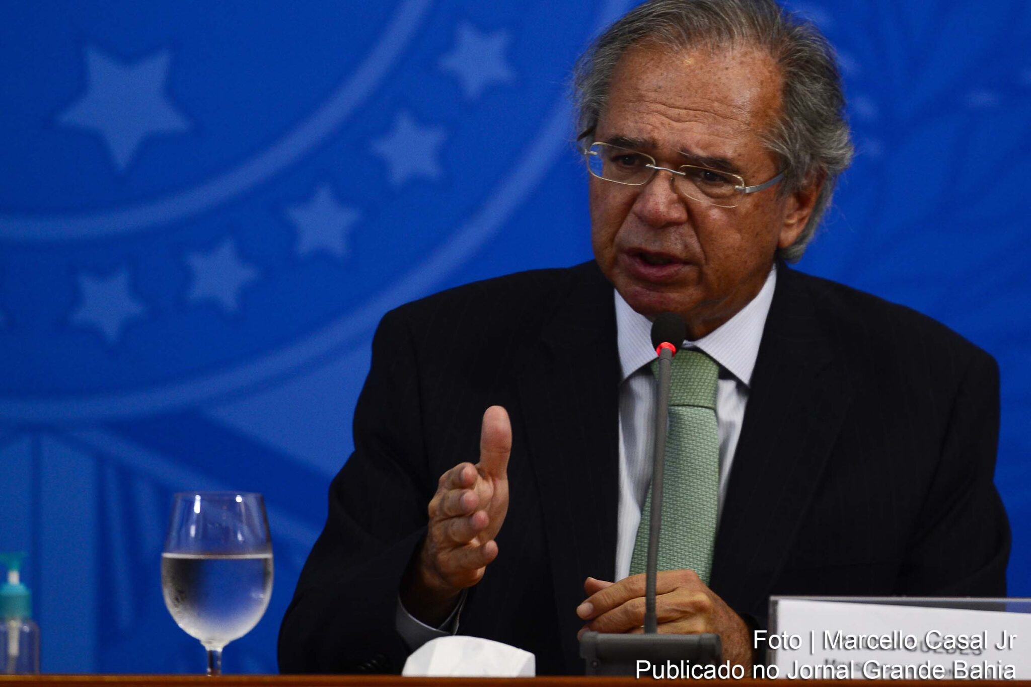 Segundo ministro Paulo Guedes, os recursos para pagar esses trabalhadores podem vir das empresas que não forem privatizadas
