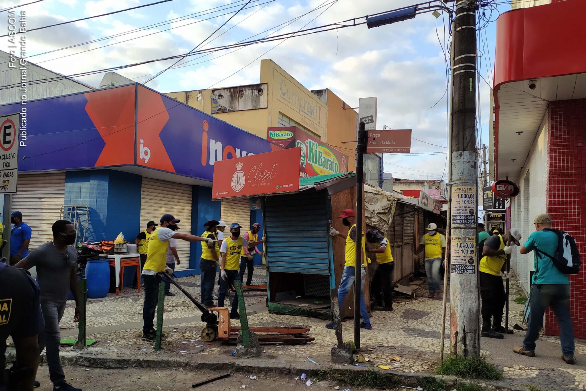 Entidades do comércio de Feira de Santana emitem manifesto em defesa da retirada de barracas das áreas públicas do centro comercial
