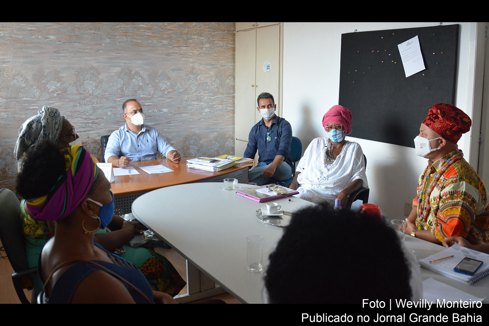 Secretaria Municipal de Cultura, Esporte e Lazer reafirmou o compromisso do Governo Municipal em apoiar as baianas de acarajé durante reunião com representantes do segmento.