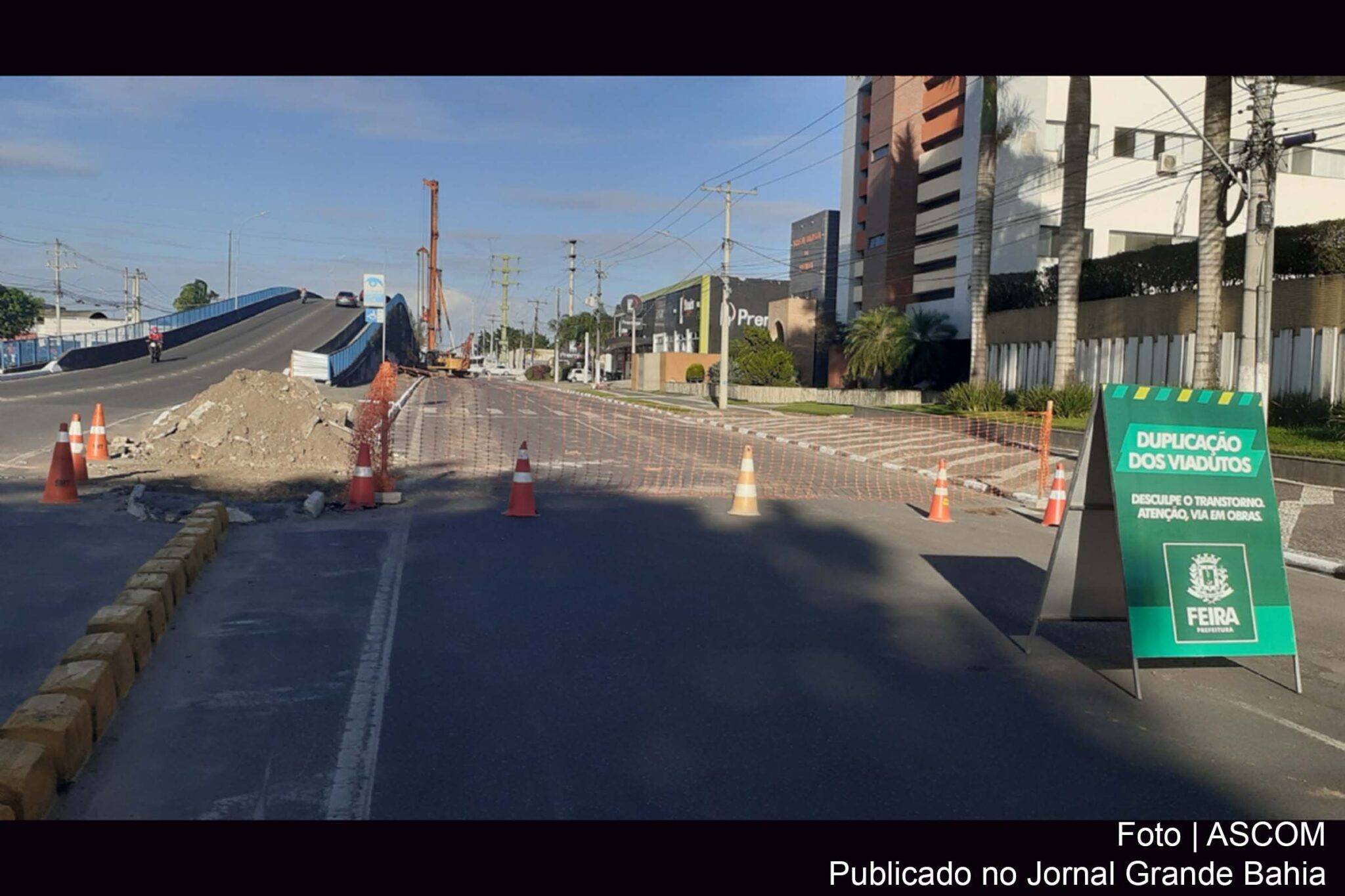 Trecho em obras no viaduto Wilson Falcão.