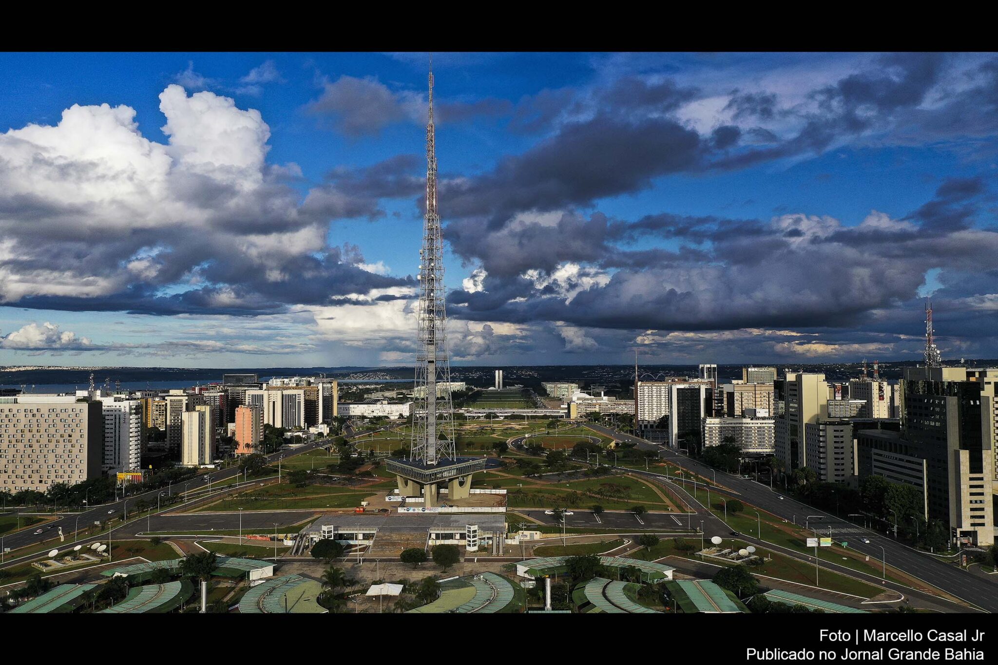 Reforma administrativa apresentada pelo Governo Bolsonaro deixa de fora parlamentares, magistrados e militares
