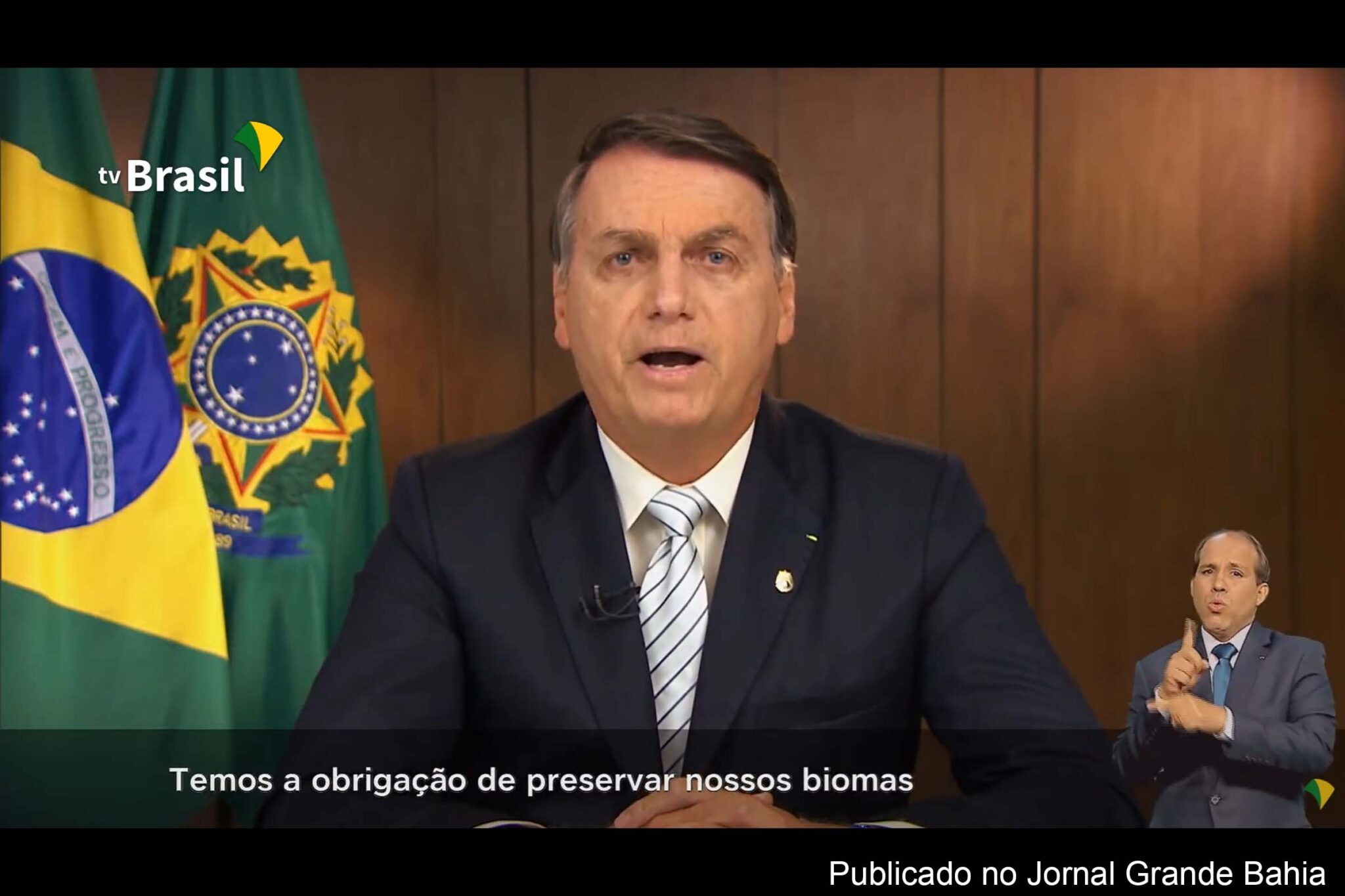Extremista Jair Bolsonaro incentiva crimes ambientais no Brasil, mas nega fato durante discurso remoto na ONU.