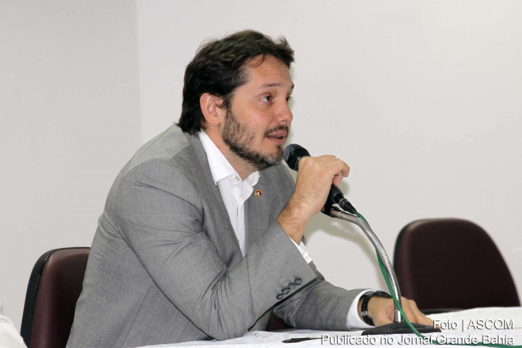 Ilan Fonseca, procurador do Trabalho, informa que Trinta e sete pessoas que trabalhavam na extração e beneficiamento de sisal no nordeste do estado da Bahia foram resgatadas por agentes públicos e retiradas de condições de trabalho escravo.