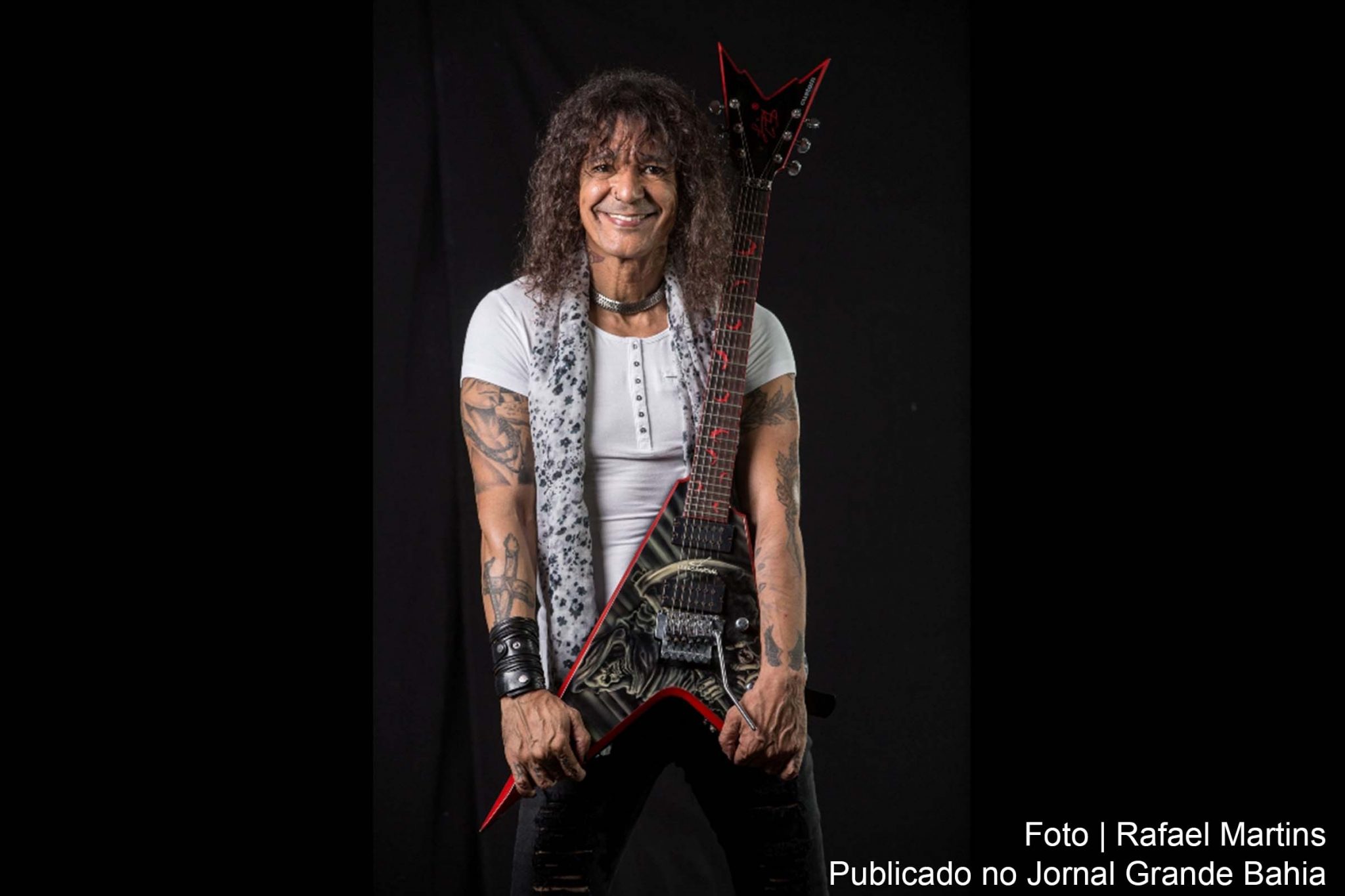 Luiz Caldas se prepara para lançar, próximo dia 1º de novembro de 2020, o álbum instrumental Mínima.