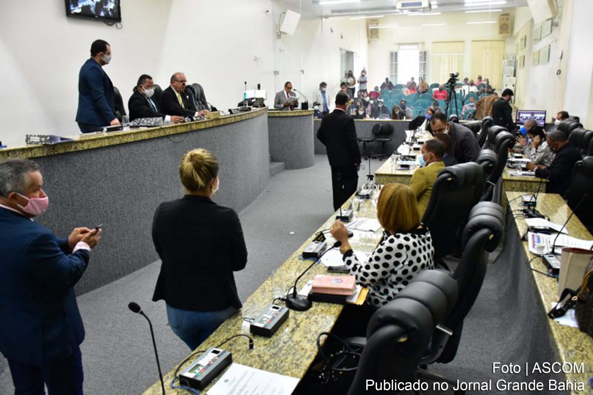 Câmara de Feira de Santana iniciou a discussão do Projeto do Poder Executivo que institui a Lei Orçamentária Anual (LOA) de 2021.