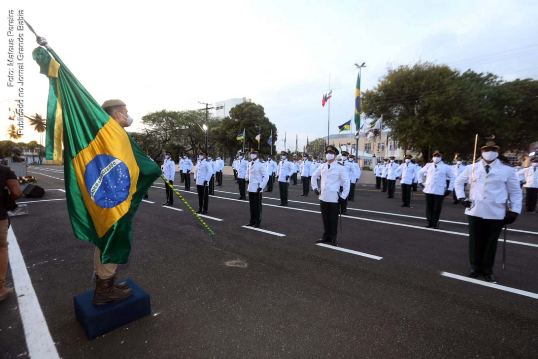 Governador Rui Costa participa da formatura de aspirantes-a-oficial da Polícia Militar da Bahia