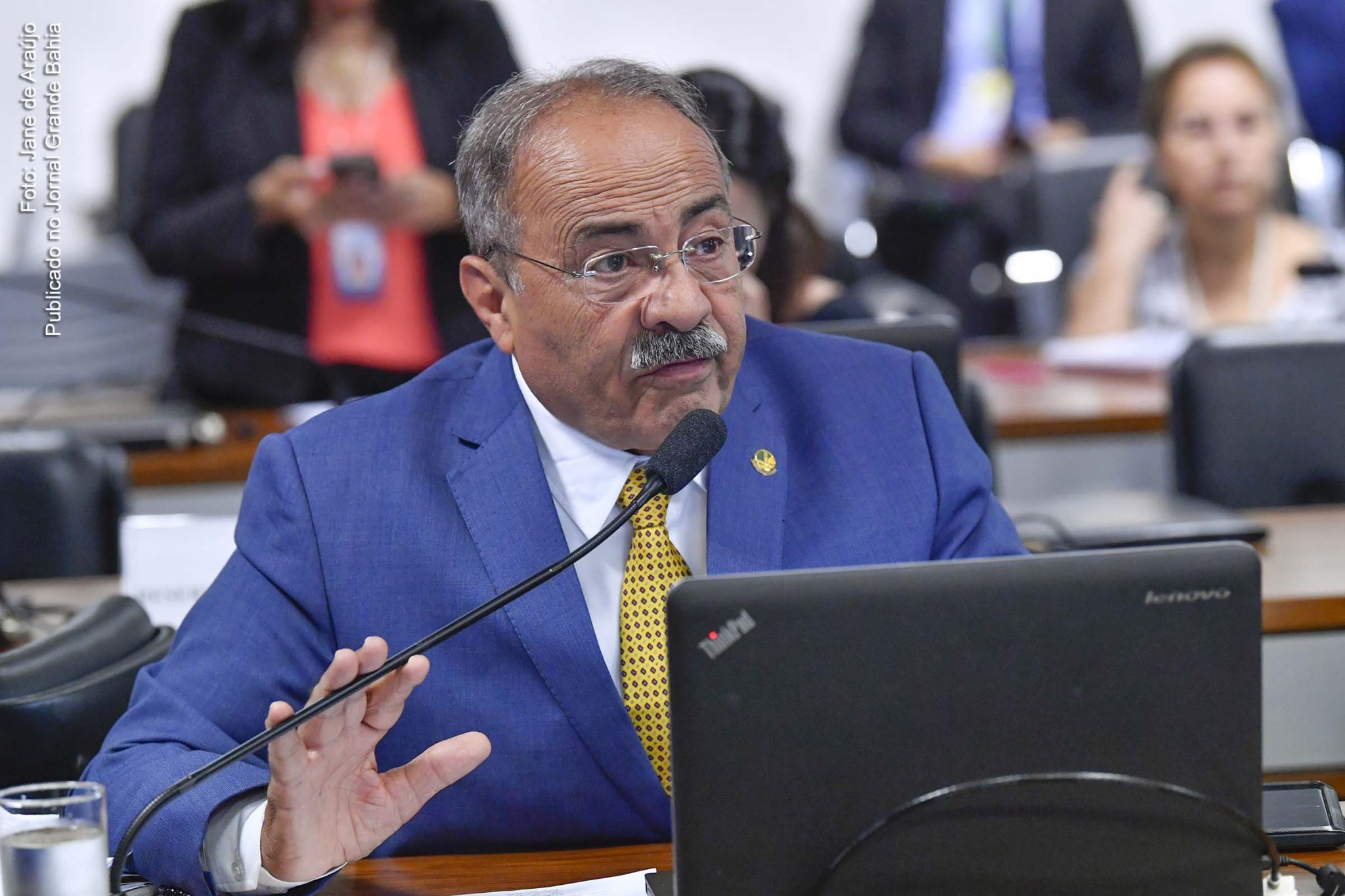 A Polícia Federal (PF) encontrou dinheiro na cueca e nas nádegas de Rodrigues nesta quarta-feira (14/10/2020), durante operação em Boa Vista que apura desvios de recursos públicos destinados ao combate à pandemia de Covid-19. Ao todo, os valores descobertos na casa do senador chegariam a R$ 100 mil, segundo informações do jornal O Estado de S.Paulo.