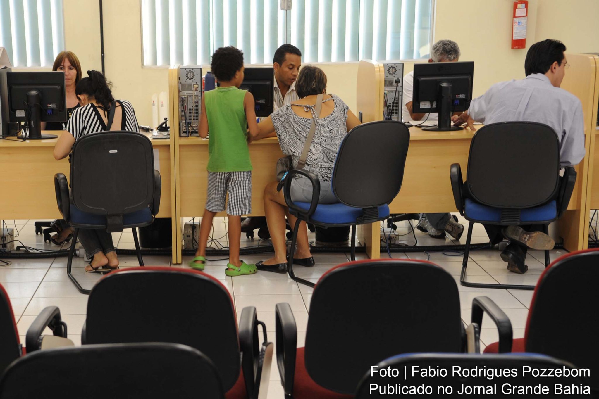 Cartórios já podem autenticar documentos por meio digital.