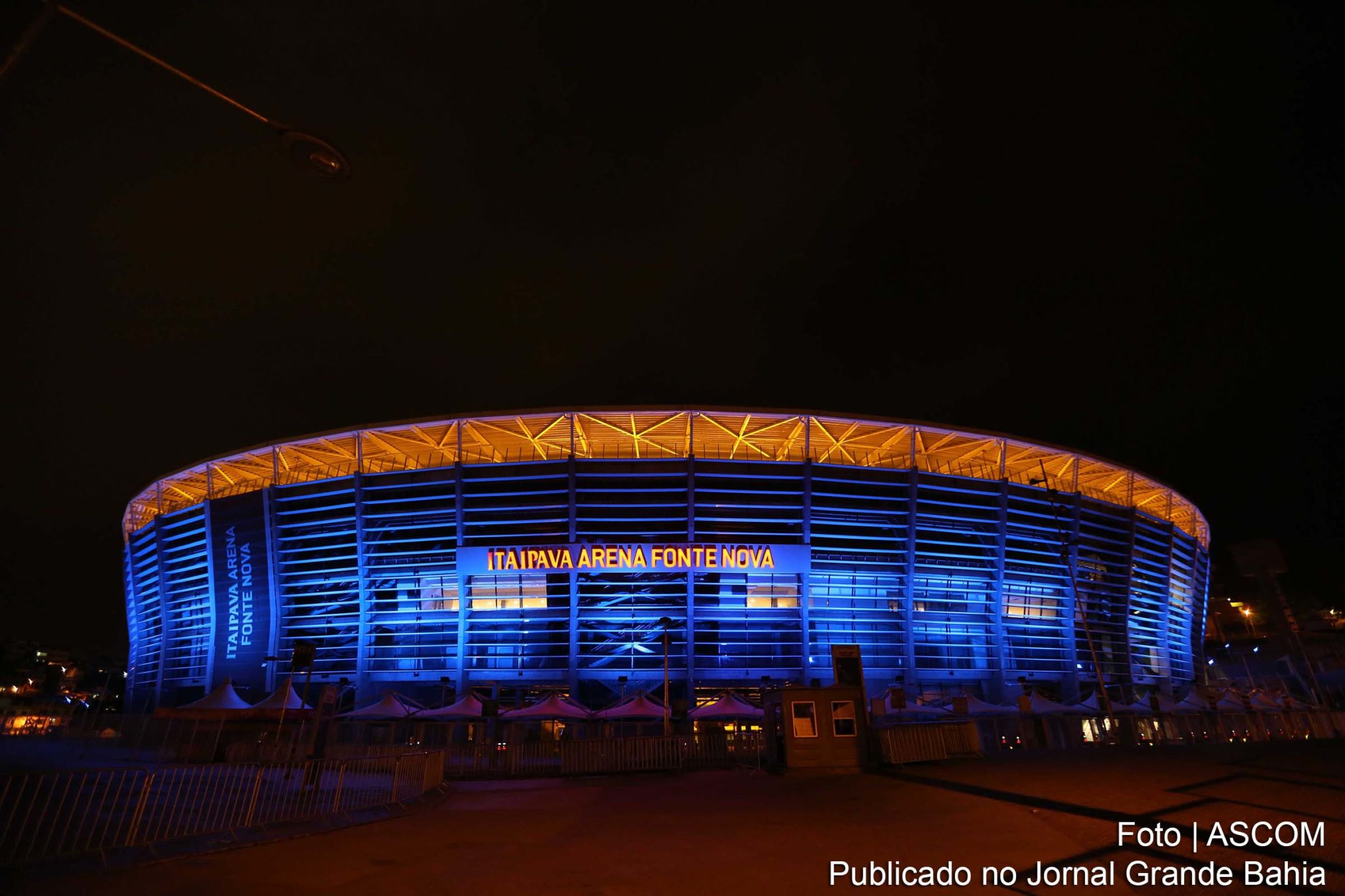 Salvador: Arena Fonte Nova presta homenagem a Diego Maradona