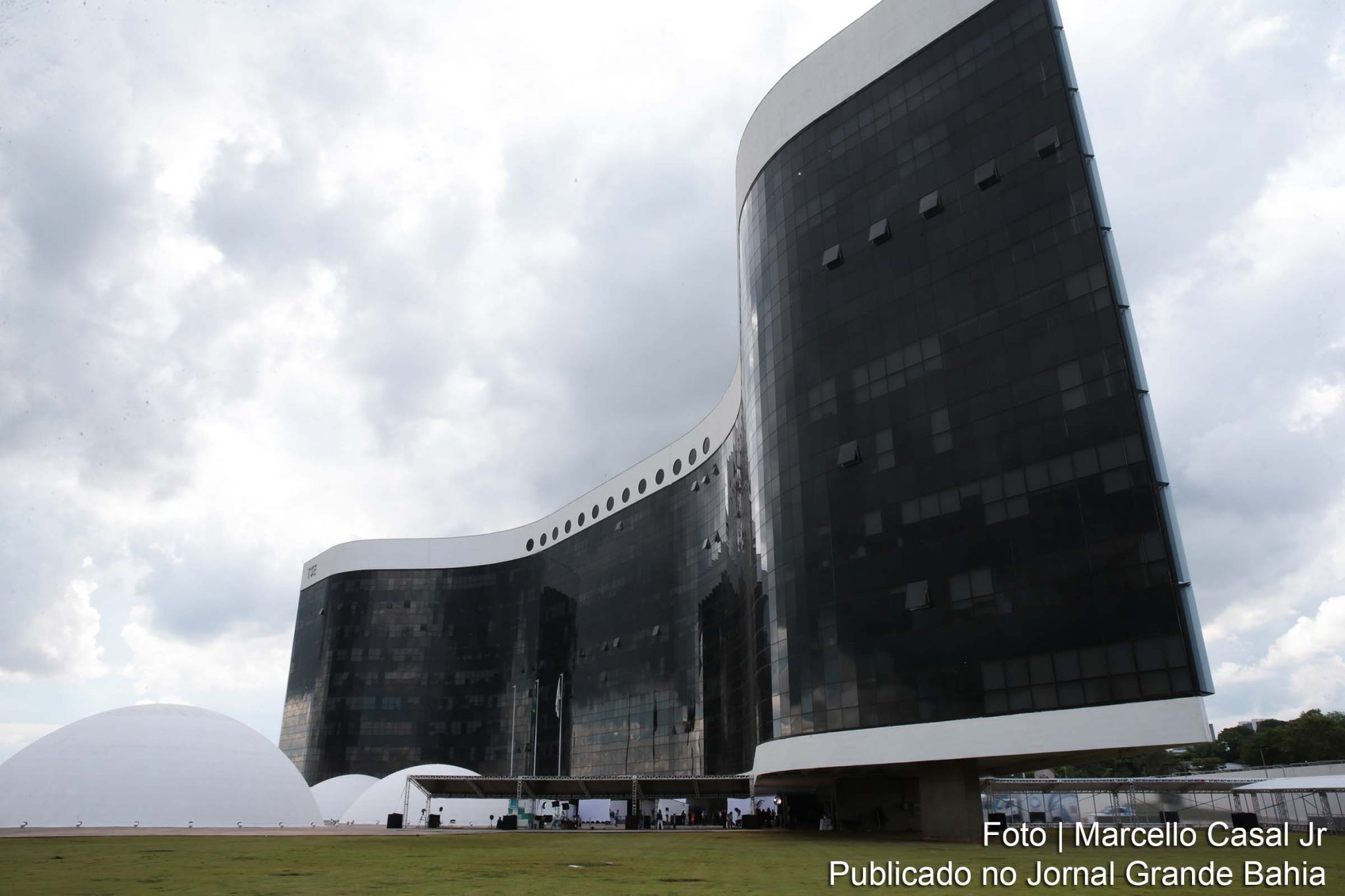 Eleitor voltará às urnas em 57 cidades no dia 29 próximo.