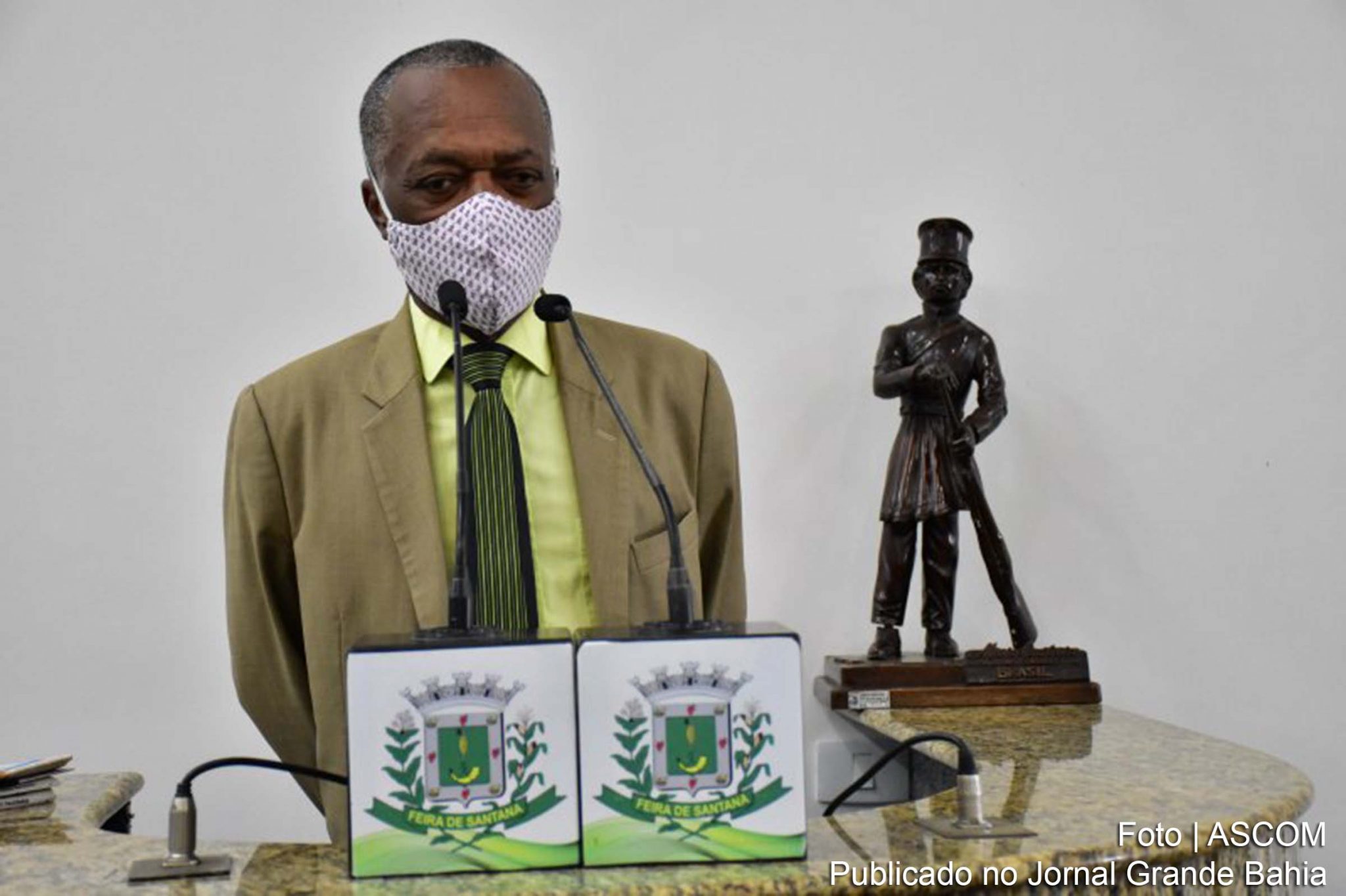 João dos Santos (João Bililiu): falta afundamento da lagoa, duas estações de tratamento e troca de tubulações que foram instaladas, porém de porte inferior ao que precisa aquela estrutura.